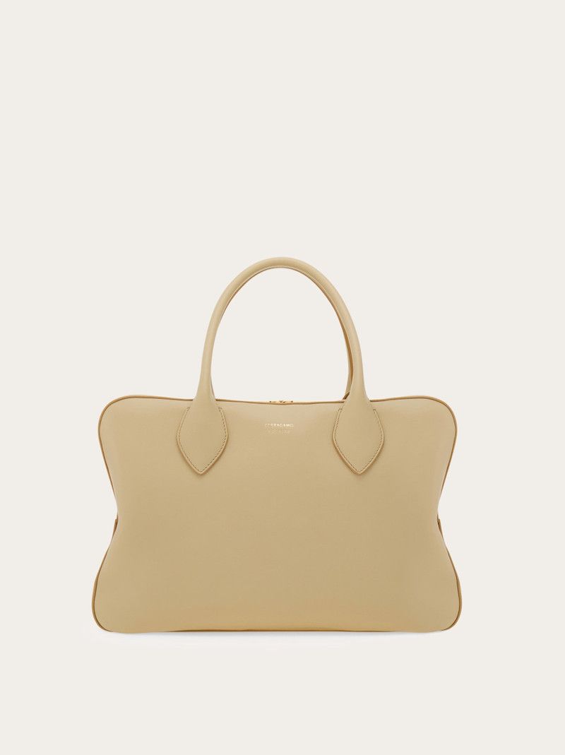 Salvatore Ferragamo o1s1rm0526 Size : OS / Shoulder Bag in Beige Size ONE SIZE - 1 Thumbnail