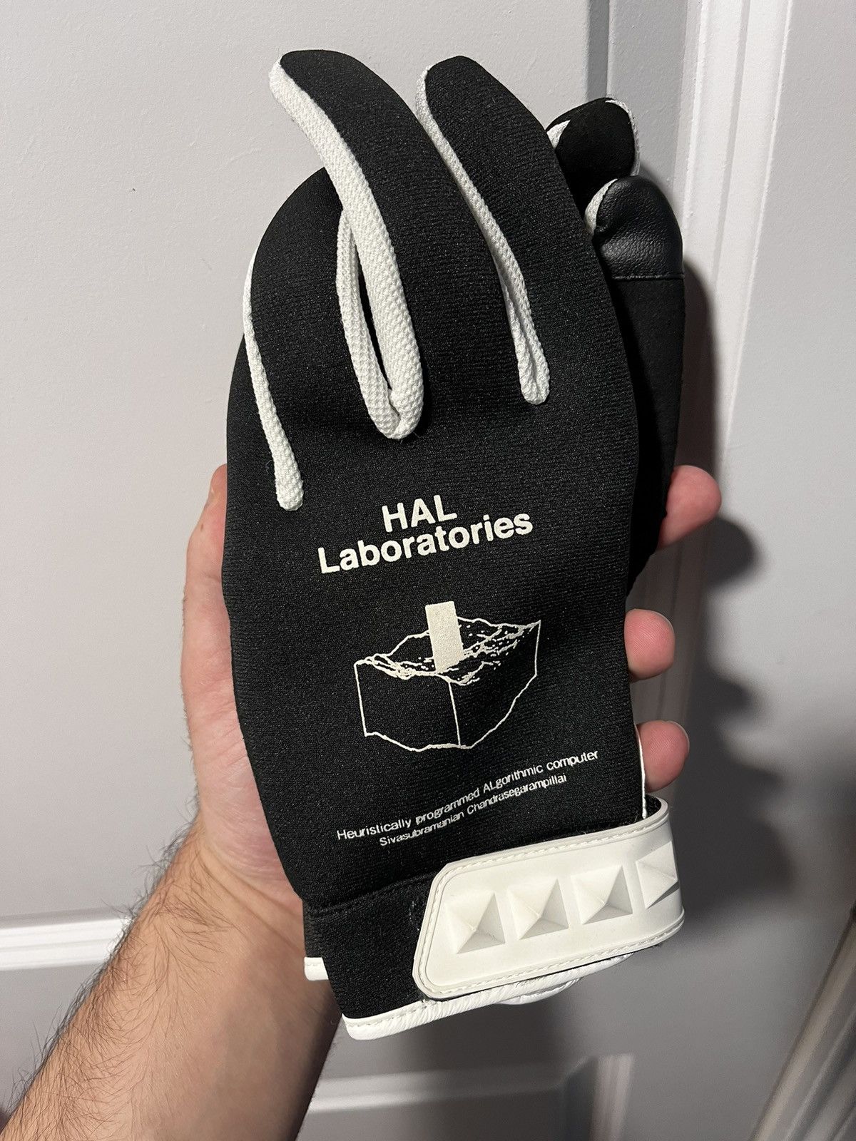 Undercover rare runway HAL Laboratories gloves Size ONE SIZE - 10 Thumbnail
