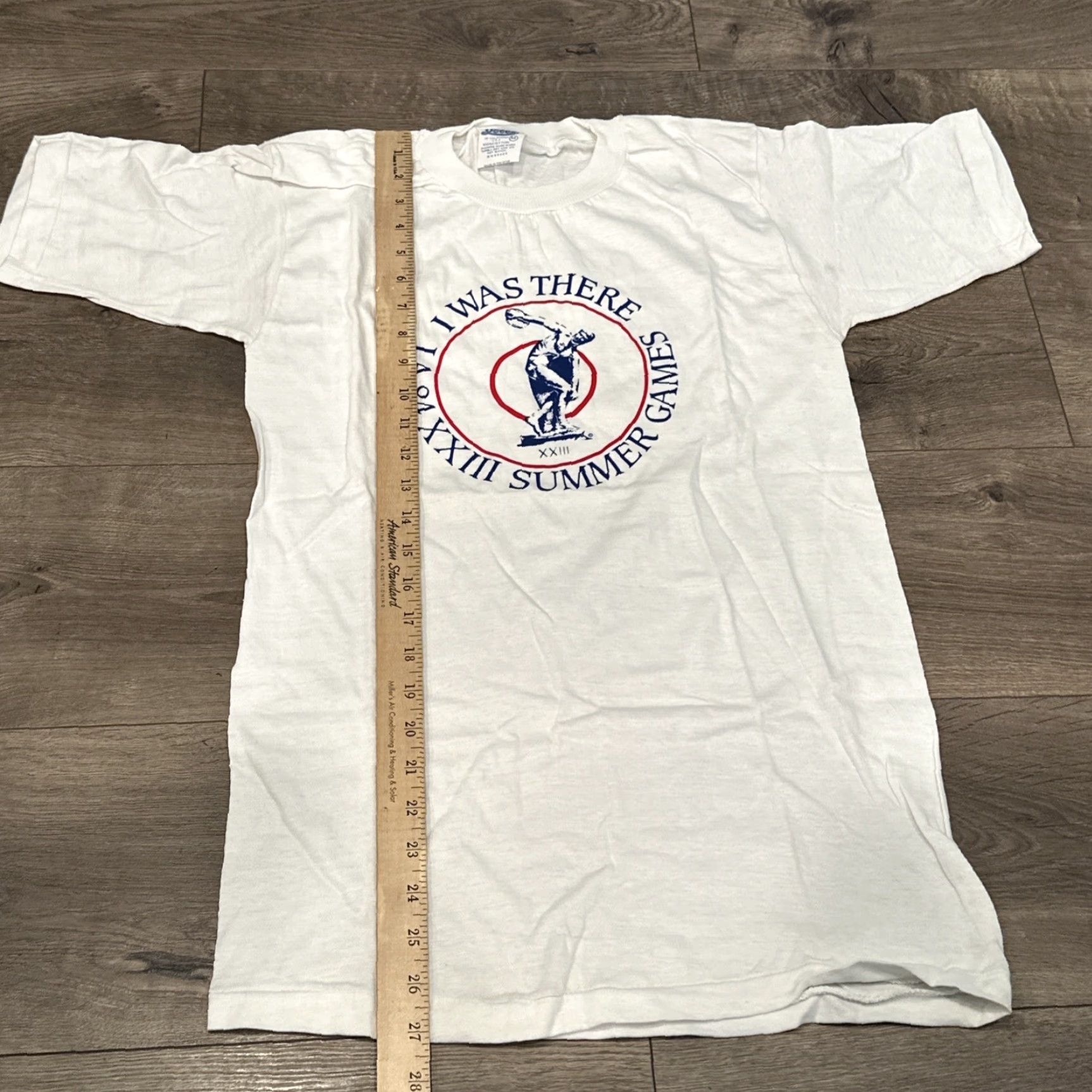Levi's VINTAGE Levi's 1984 Summer Games T-Shirt Medium White Graphic Print Retro Sports Men Size US M / EU 48-50 / 2 - 4 Thumbnail