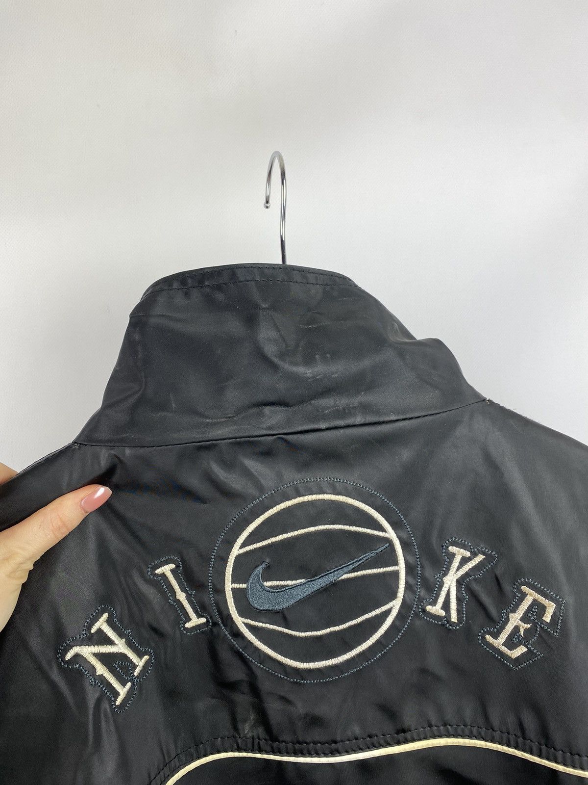Nike × Vintage VTG Nike basketball logo bomber jacket Size US L / EU 52-54 / 3 - 19 Thumbnail