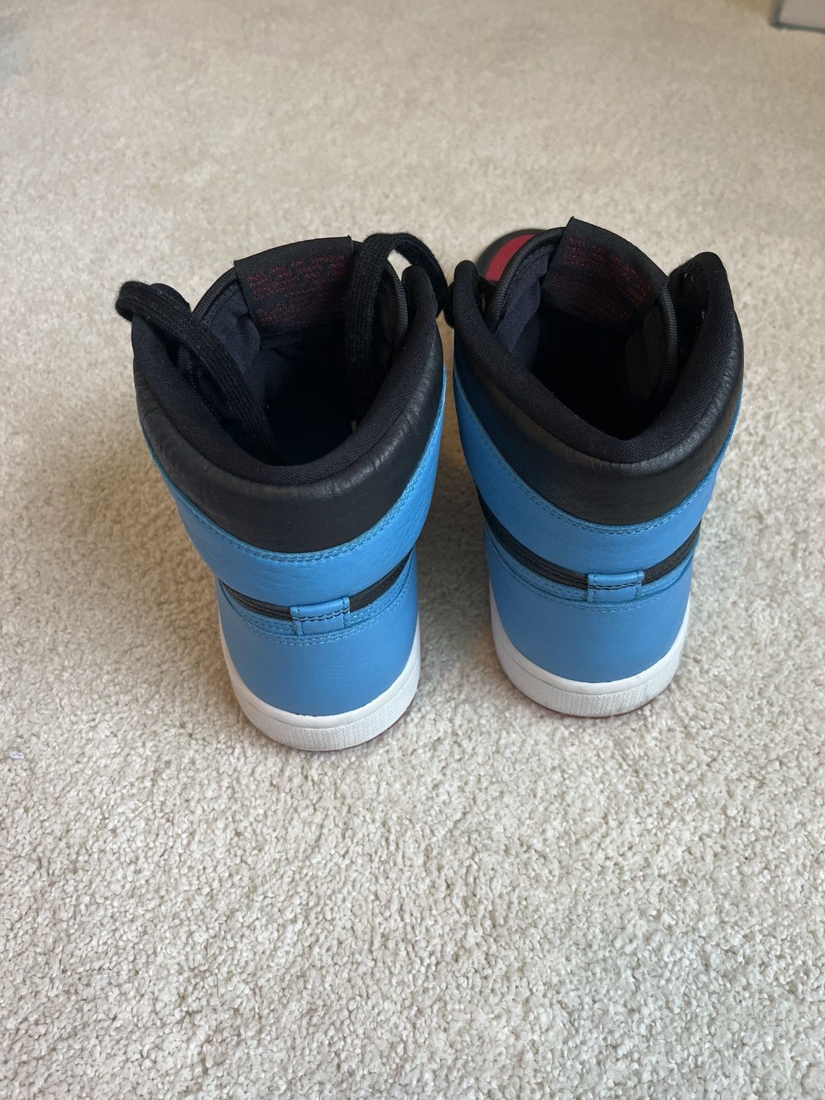 Jordan Brand Jordan 1 Retro High NC to Chi (Women’s) Size US 7.5 / IT 37.5 - 4 Thumbnail