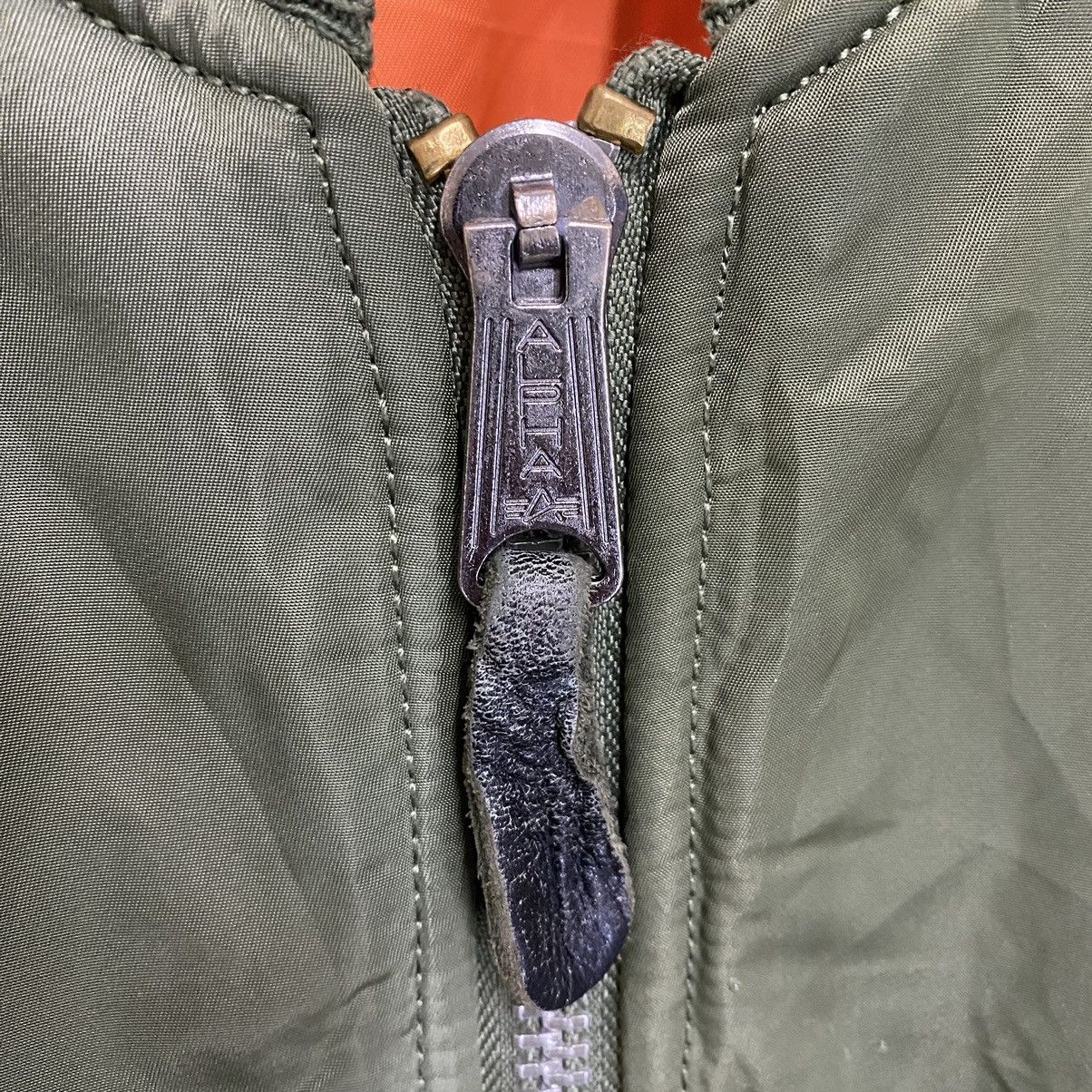 Alpha Industries Alpha Industries Reversible Bomber Jacket Size US M / EU 48-50 / 2 - 3 Thumbnail