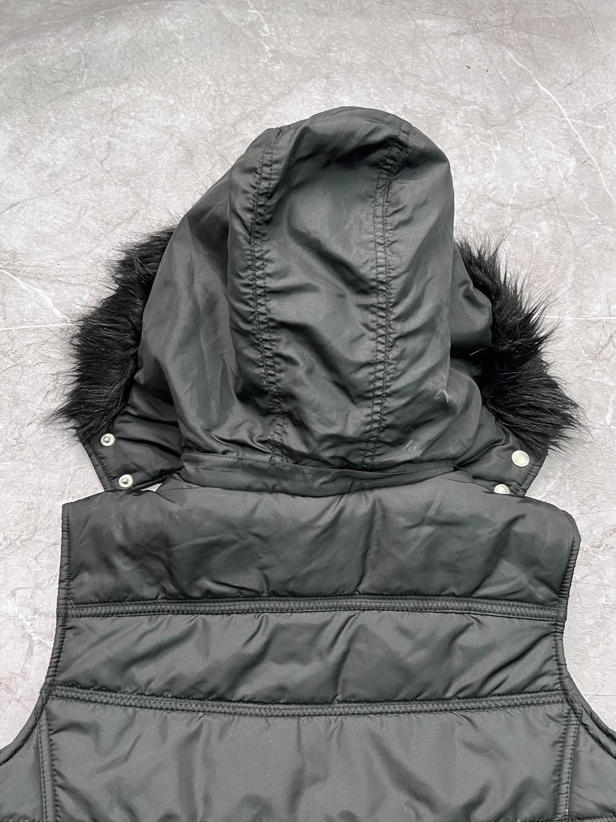 Vintage 2000s black opium 90s LGB STYLE FUR HOODIE vest jacket Size M / US 6-8 / IT 42-44 - 11 Thumbnail