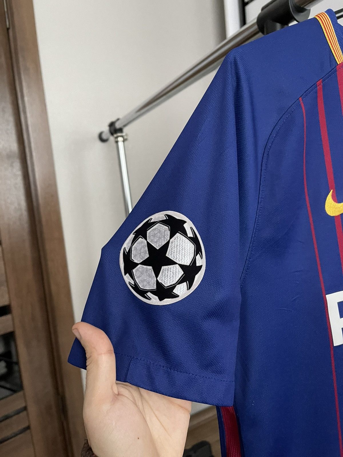 Nike 2017/2018 Nike FC Barcelona Messi Soccer Jersey T-Shirt Size US M / EU 48-50 / 2 - 11 Thumbnail