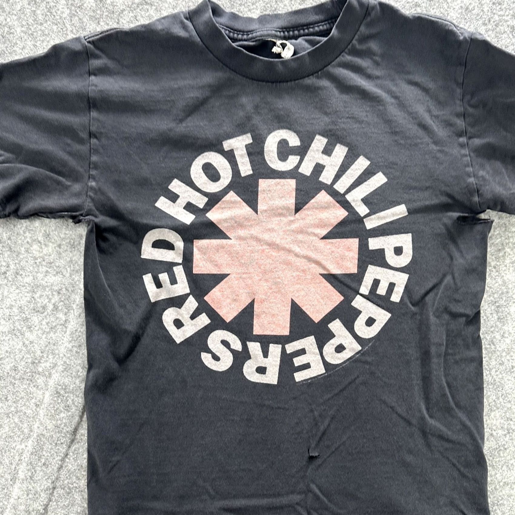 Vintage VINTAGE Red Hot Chili Peppers Shirt Men Small Rock Band Tee Punk 90s RHCP Memeorabilia (AS IS) Size US S / EU 44-46 / 1 - 4 Thumbnail