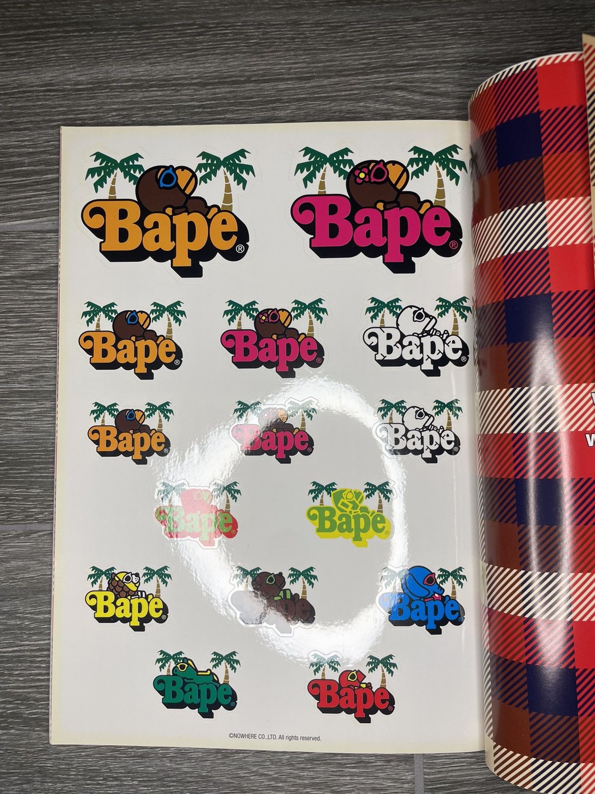 Bape Vintage A Bathing Ape 2009 Summer Season Collection Catalog Size ONE SIZE - 4 Thumbnail