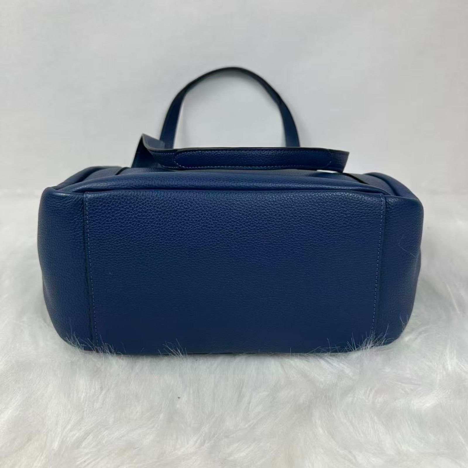 Coach Coach Hadley Turnlock Tote Bag Leather/Gold/Deep Blue CAL17 Size ONE SIZE - 7 Thumbnail