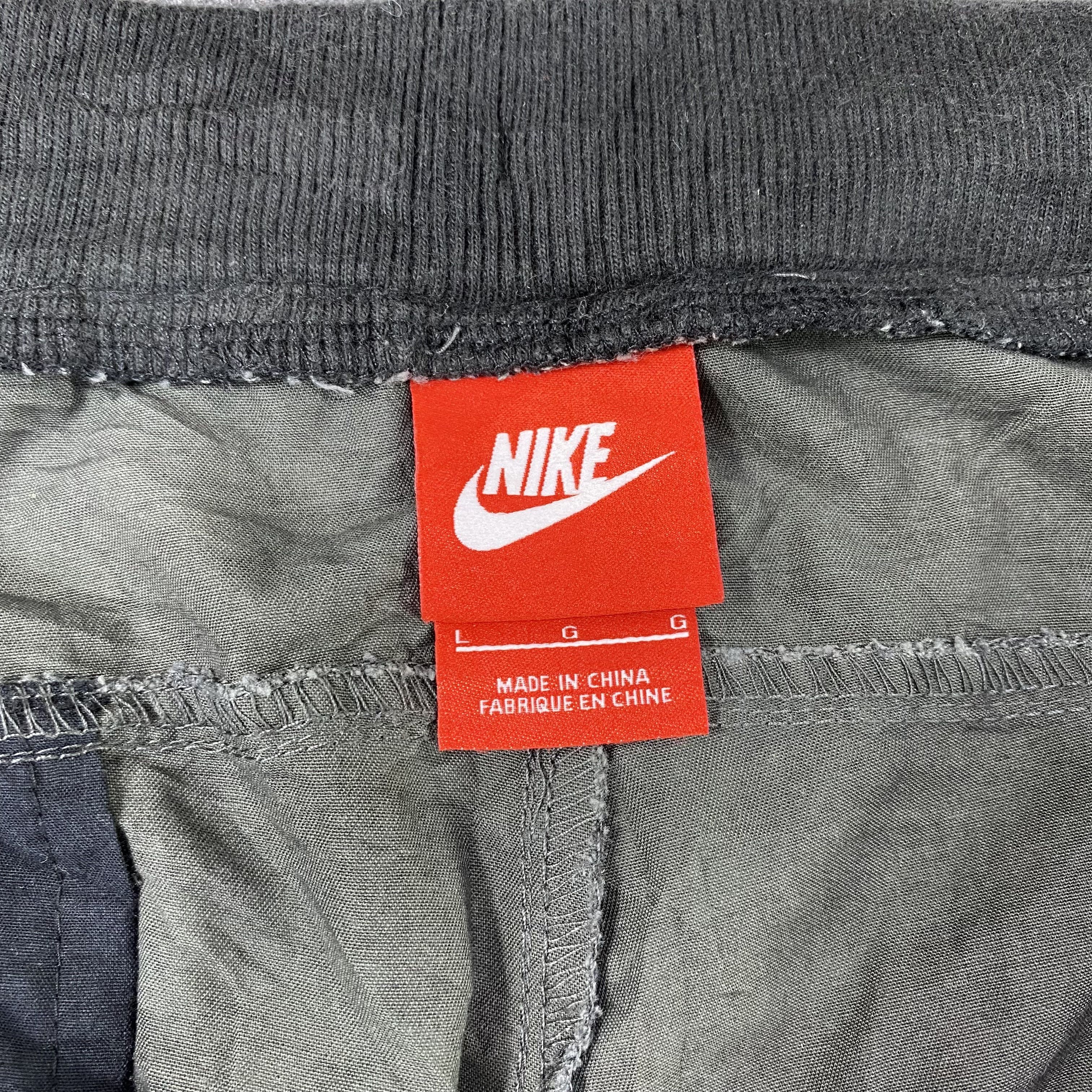 Nike Jungle Camo Cargo Pants By Nike-C008 Size US 33 - 10 Thumbnail