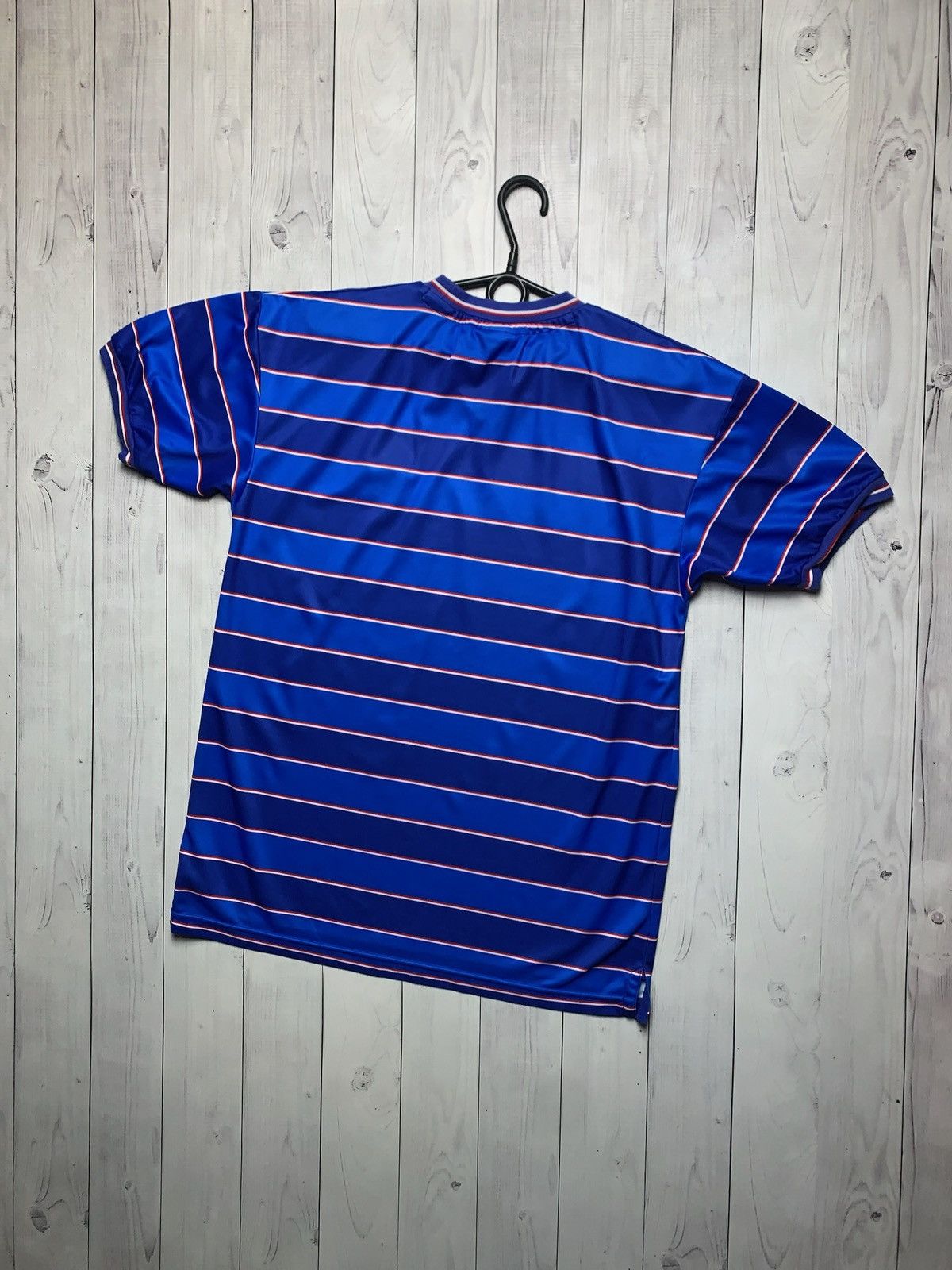 Chelsea Soccer × Vintage Vintage Chelsea soccer retro tee size M striped blue Size US M / EU 48-50 / 2 - 5 Thumbnail
