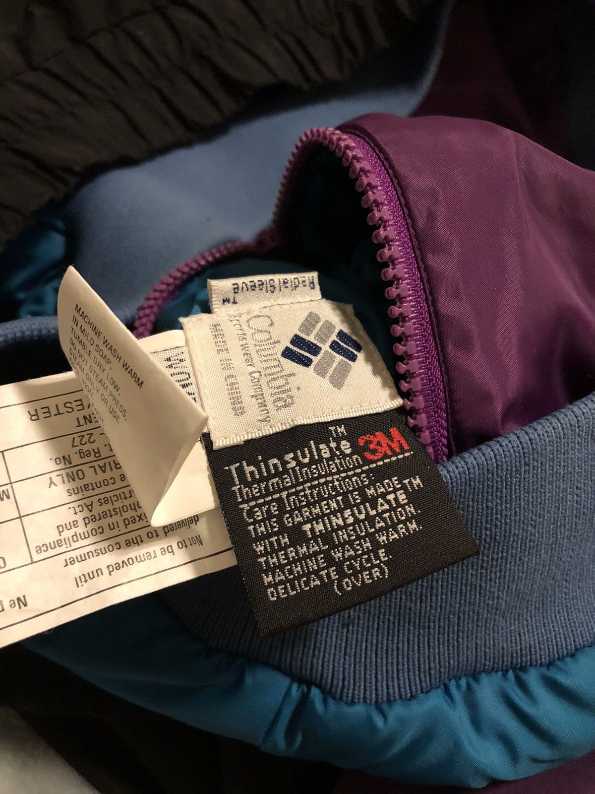Columbia × Vintage Vintage 90’s Columbia Thinsulate Winter/Bomber Jacket L-XL Size US L / EU 52-54 / 3 - 7 Thumbnail