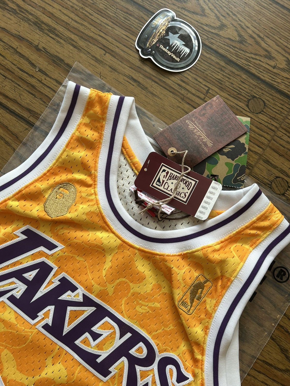 Bape × Mitchell & Ness Bape x Mitchell & Ness Lakers Jersey Size US S / EU 44-46 / 1 - 4 Thumbnail