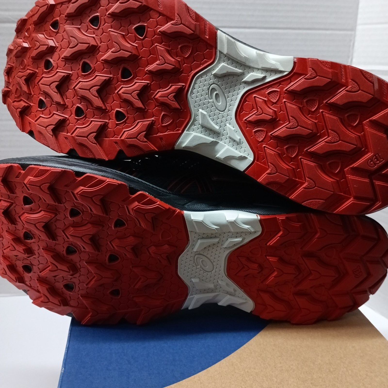 Asics ASICS Gel-Venture 9 Shoes Men's Size 11 Wide (4E) Gray Red Size US 11 / EU 44 - 5 Thumbnail