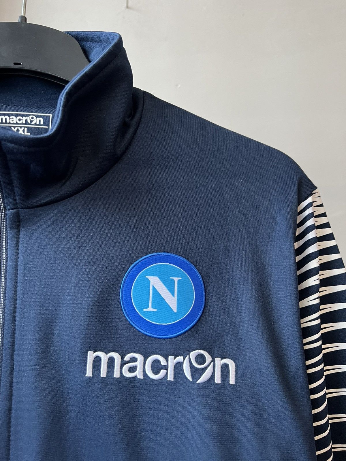 Macron 2015/16 NAPOLI SSC TRAINING SOCCER FOOTBALL ZIP JACKET XXL Size US XXL / EU 58 / 5 - 5 Thumbnail