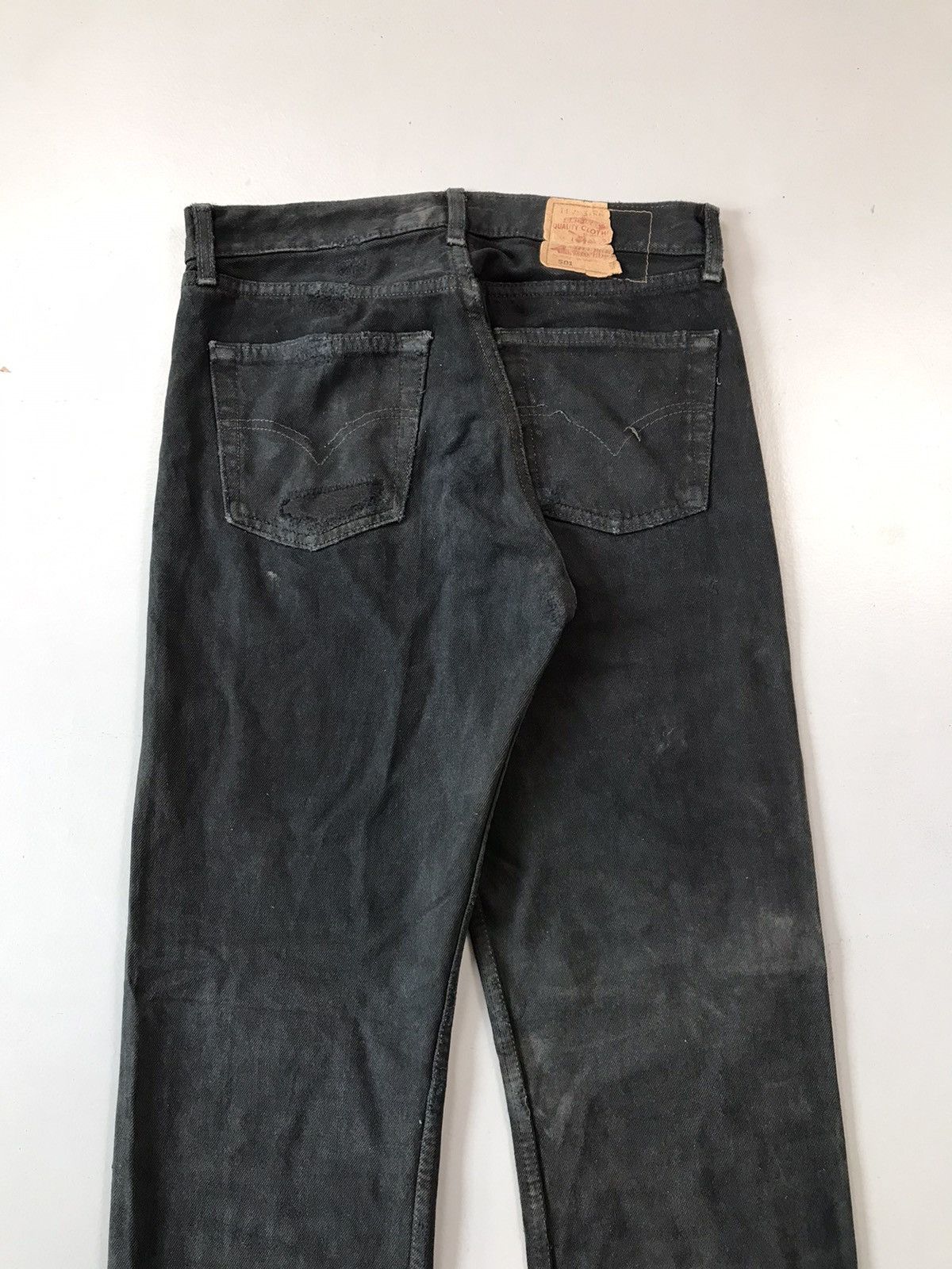 Levi's Vintage Levi’s 501 paper tab distressed denim Size US 30 / EU 46 - 13 Thumbnail