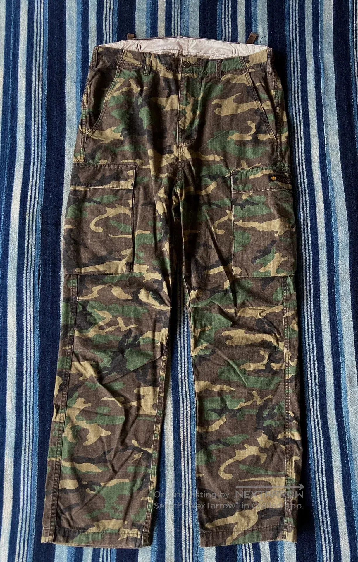 Neighborhood neighborhood camouflage cargo pants. Size US 32 / EU 48 - 1 Thumbnail