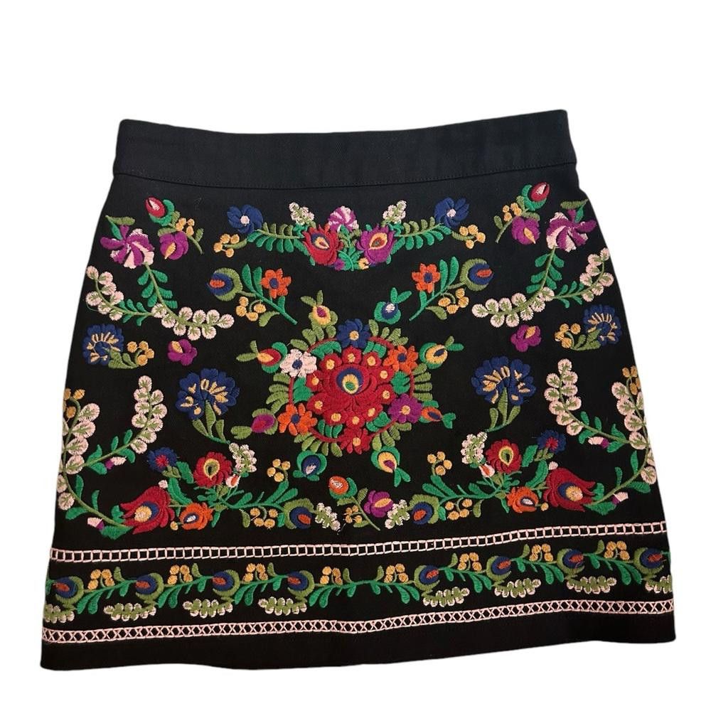 Designer The Impeccable Pig l Embroidered Denim Boho Skirt Small Size 28" / US 6 / IT 42 - 2 Thumbnail