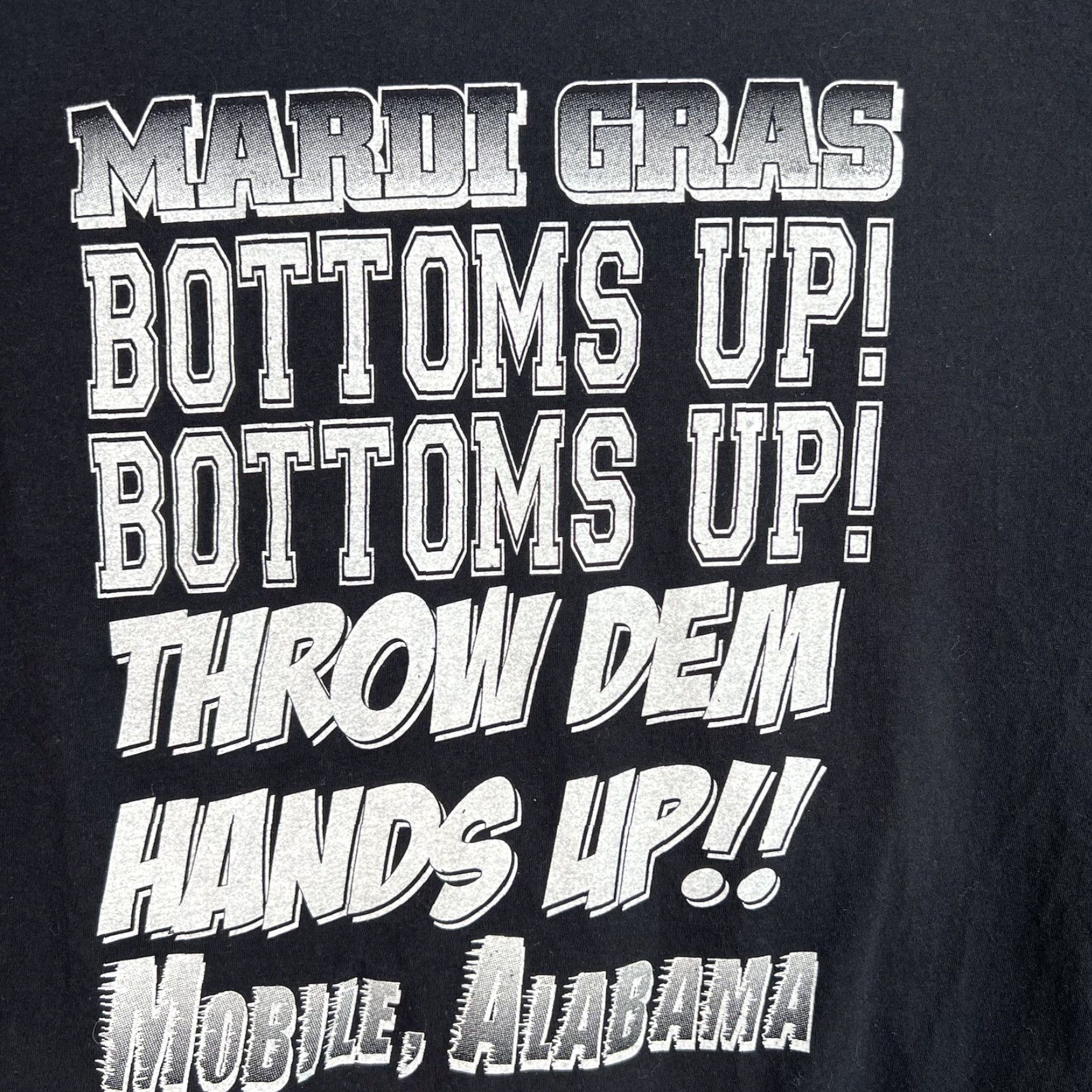 Vintage Mardi Gras 2013 Bottoms Up Throw Dem Hands Up T Shirt Adult 3XL Black Cotton Men Short Sleeve Crew Neck Vintage: No Size US XXL / EU 58 / 5 - 7 Thumbnail