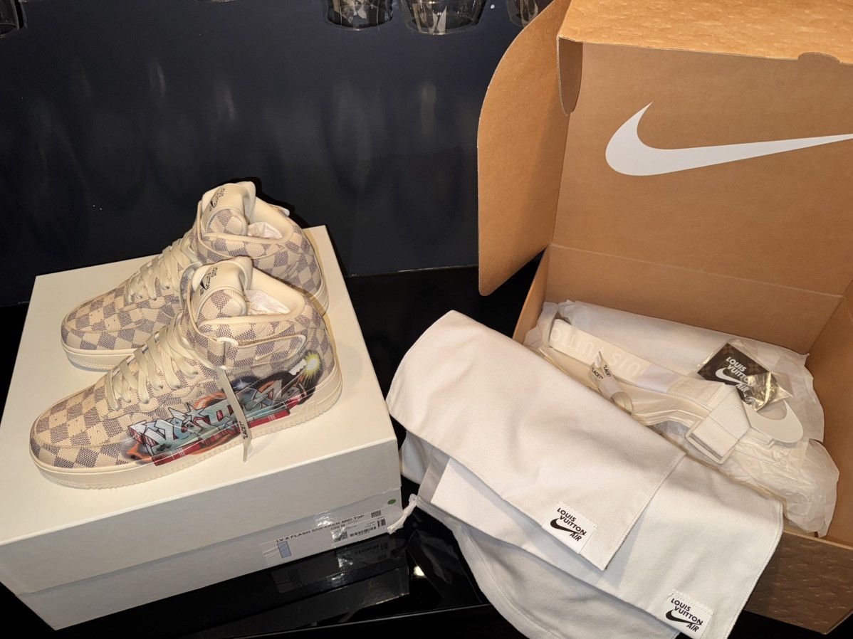 Louis Vuitton Louis Vuitton x Nike Air Force 1 Mid Graffit Damier Azur Size US 10 / EU 43 - 12 Thumbnail