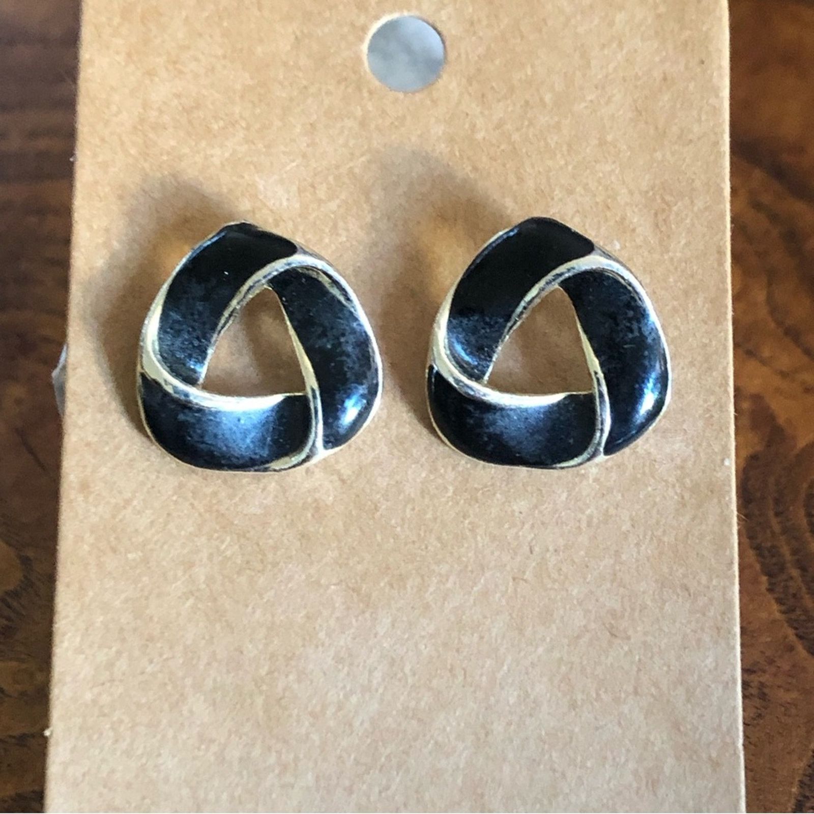 Vintage Vintage 70s black enamel triangle shape pierced earrings Size ONE SIZE - 7 Thumbnail