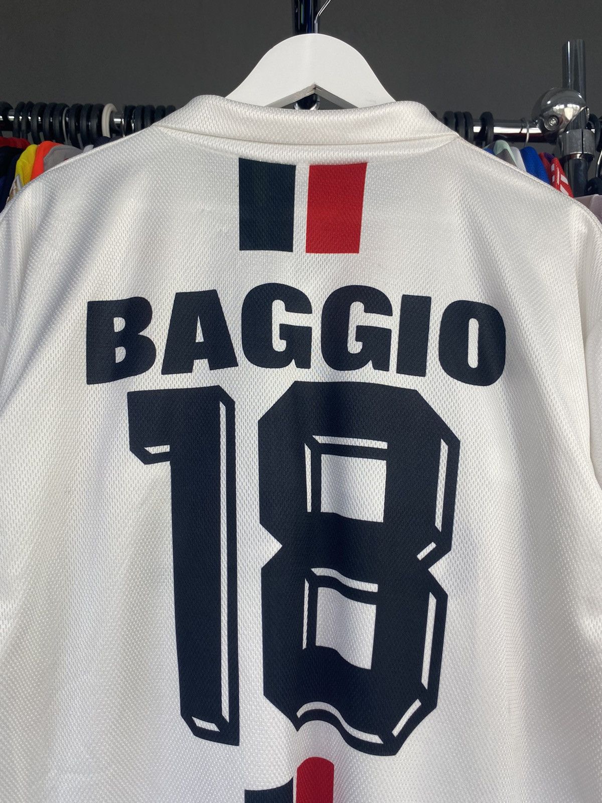 Vintage 1995/96 AC MILAN AWAY SOCCER FOOTBALL JERSEY SHIRT Size US XL / EU 56 / 4 - 6 Thumbnail