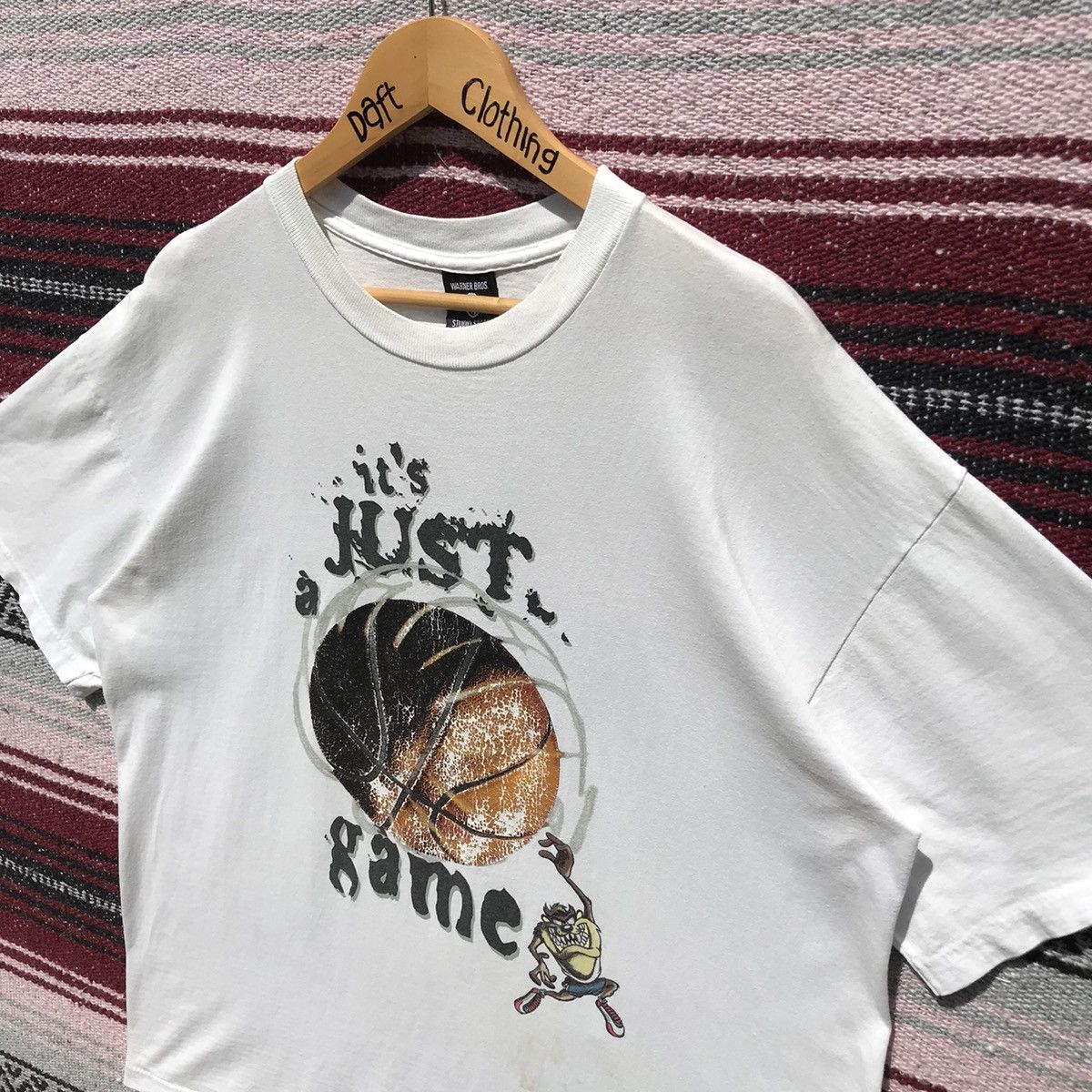 Vintage × Warner Bros Vintage 90s Taz Mania Basketball Warner Bros Tee SunFaded Size US L / EU 52-54 / 3 - 6 Thumbnail