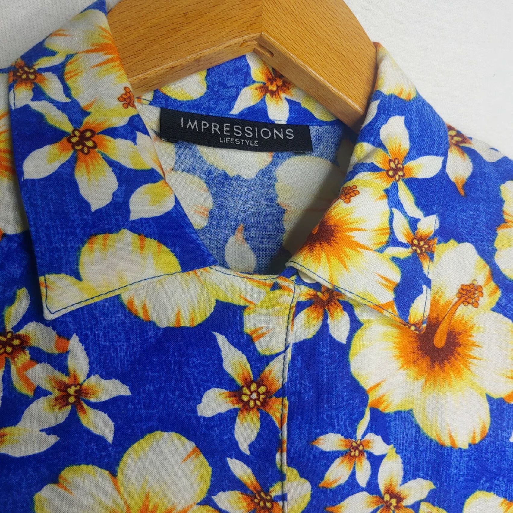 Vintage VINTAGE Impressions Aloha Shirt Blouse Woman M Blue Floral Retro Size M / US 6-8 / IT 42-44 - 6 Thumbnail
