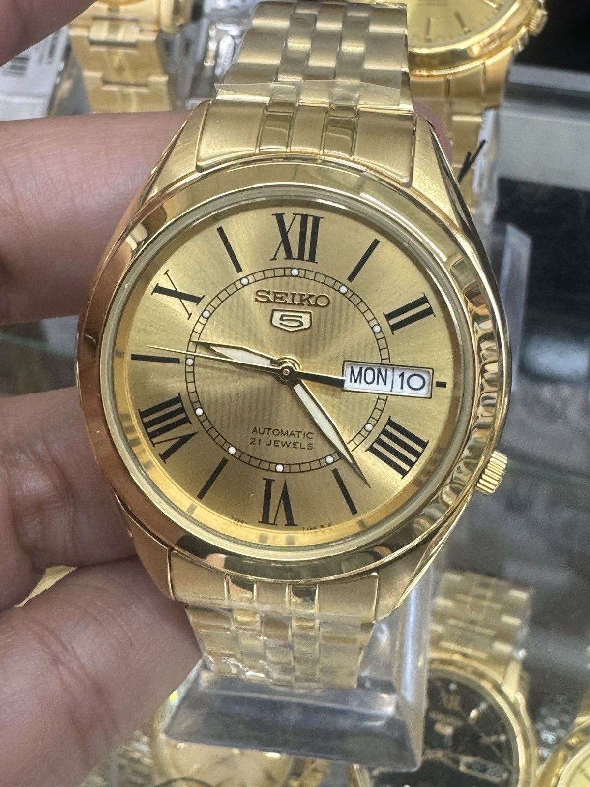 Seiko Seiko Men's Seiko 5 Automatic Gold Dial Size 40 - 1 Thumbnail