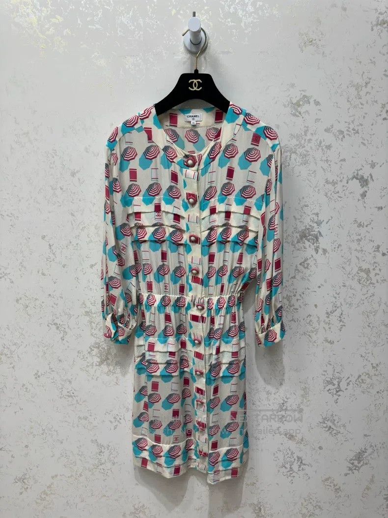 Chanel Chanel Beach series sun umbrella printed mulberry silk dre Size XXS / US 00 / IT 34 - 1 Thumbnail