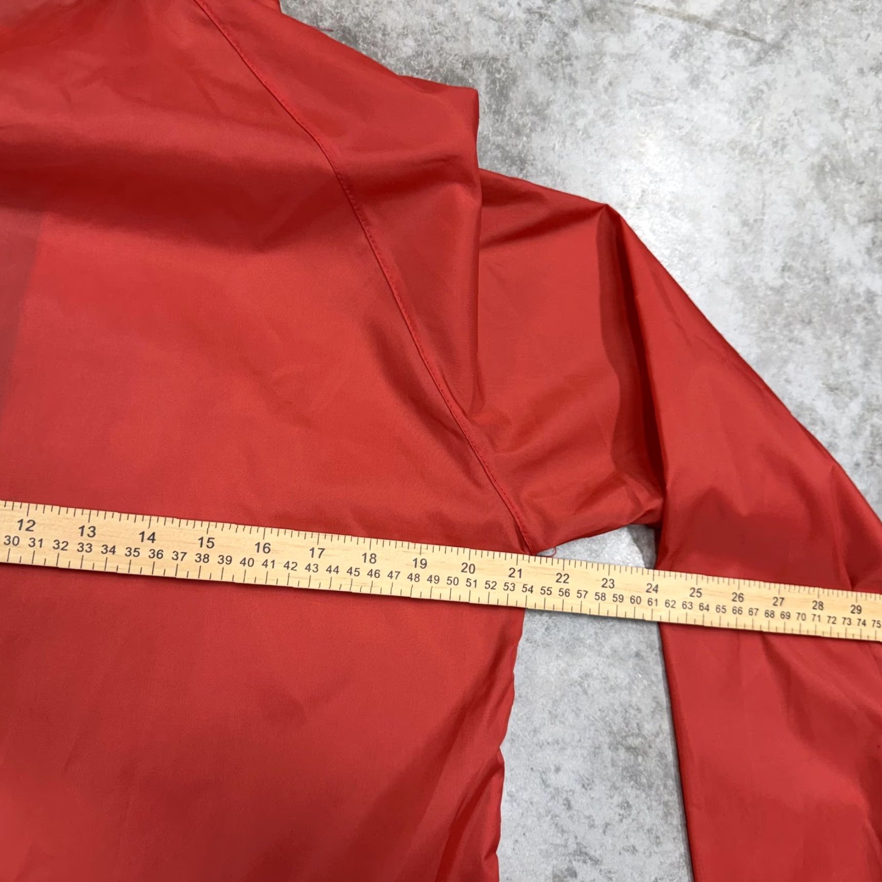 Vintage Atlantic Sportswear Bermuda Jacket Mens Small Red Full Zip Windbreaker Nylon Size US S / EU 44-46 / 1 - 5 Thumbnail