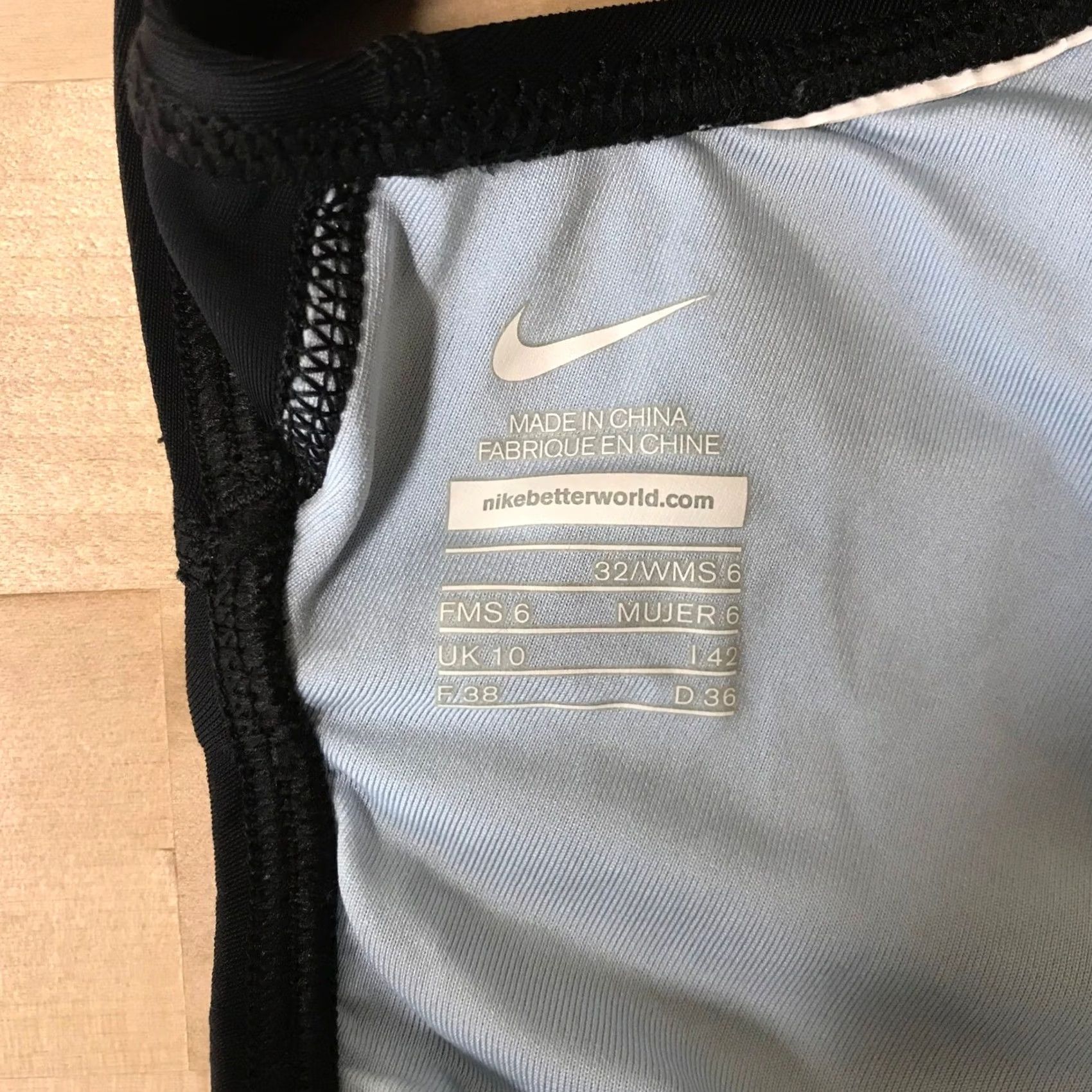 Nike Nike Womens Black Racerback One-Piece Swimsuit High Cut Training Size 32 / 6 Size ONE SIZE - 8 Thumbnail