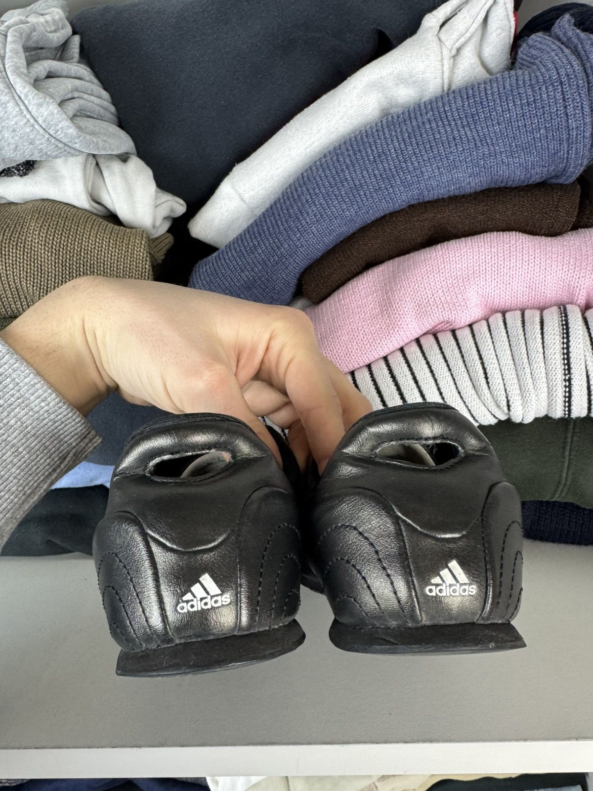 Adidas Vntg Adidas Sneakers with Hook & Loop Strap Closure Size 37 Size US 6 / IT 36 - 20 Thumbnail