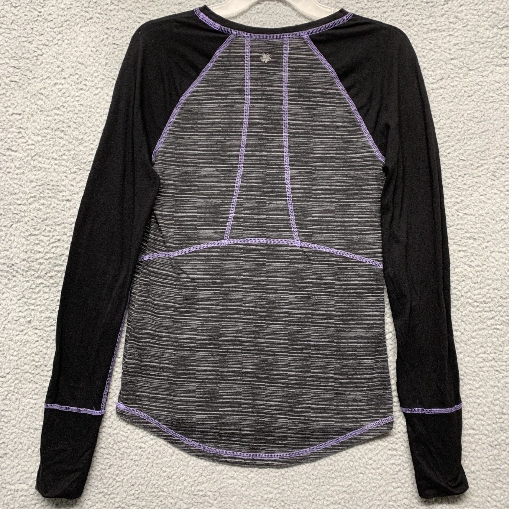 Tek Gear Tek Gear Dry Tek Athletic Top Womens XS Gray Long Sleeve Pullover T-Shirt 40 Tee Style Purple Heather Black Size XS / US 0-2 / IT 36-38 - 4 Thumbnail