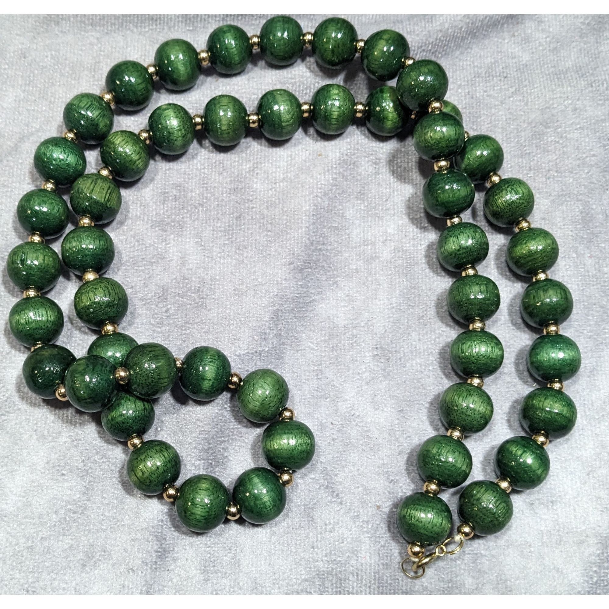 Other Vintage Elegant Green And Gold Tone Wood Beaded Necklace Size ONE SIZE - 6 Thumbnail