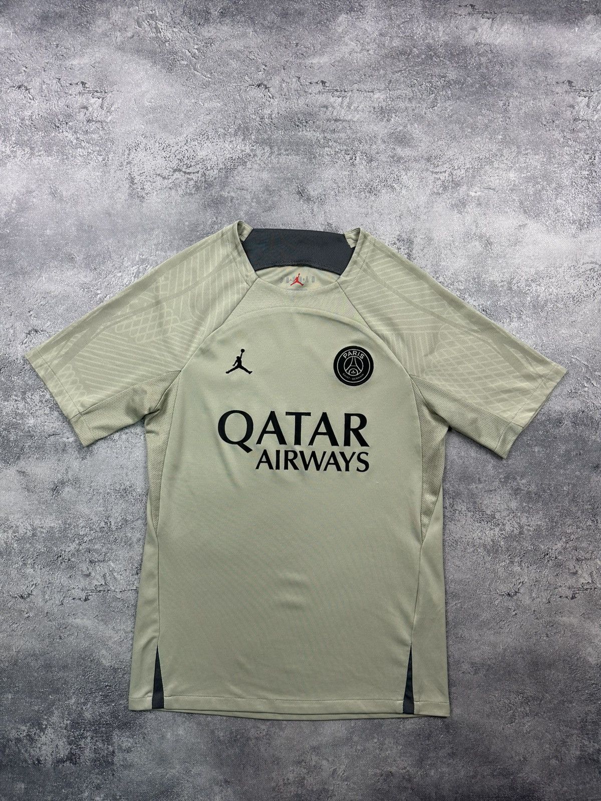 Jordan Brand Nike Jordan PSG 2023/2024 Paris Saint-Germain Soccer Jersey Size US S / EU 44-46 / 1 - 1 Thumbnail