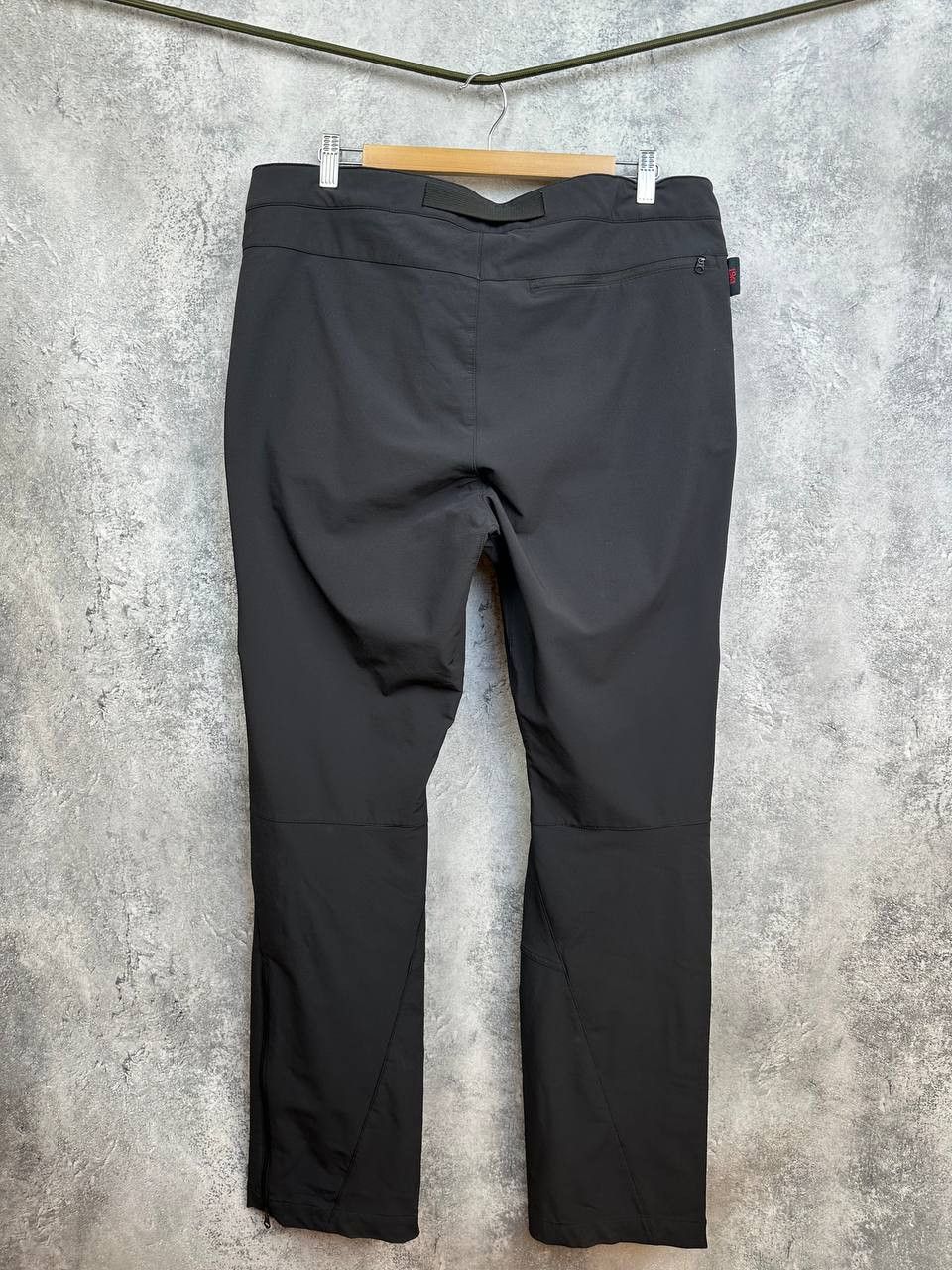 Mountain Equipment Mountain Equipment Ibes Pants Dark Gray Trousers Softshell Size US 36 / EU 52 - 2 Thumbnail