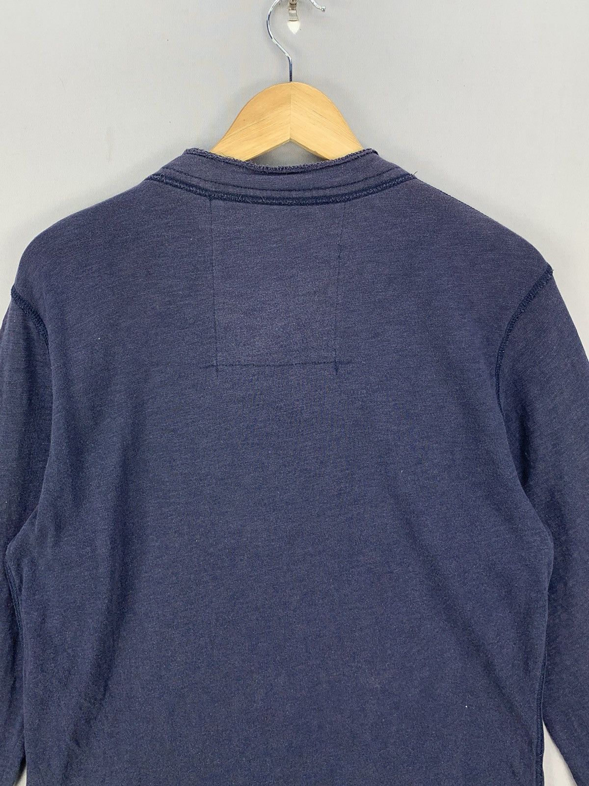 American Eagle Outfitters American Eagle Outfitter Longsleeve Street Style Y2K Tshirt Size US L / EU 52-54 / 3 - 7 Thumbnail