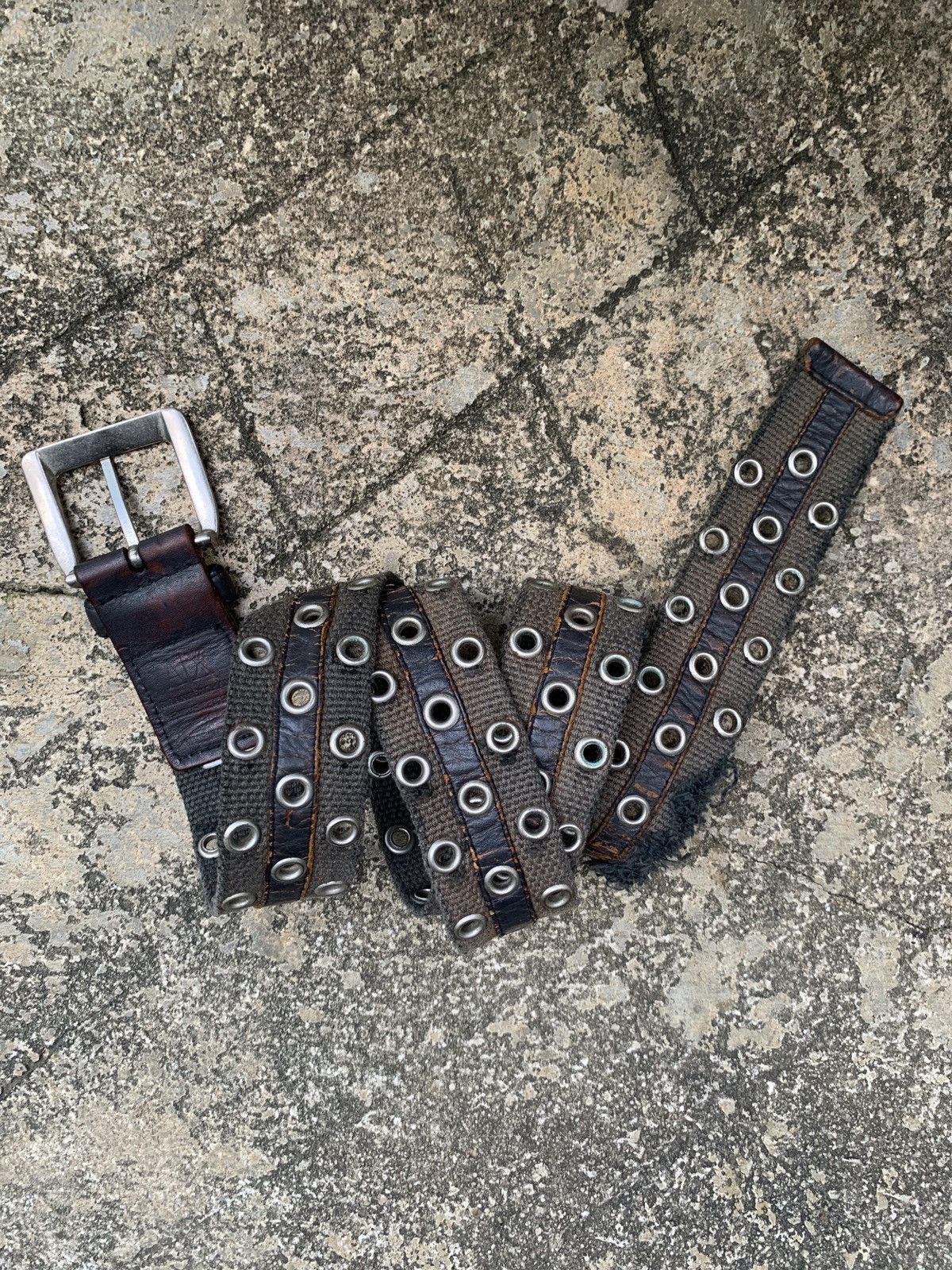 Armani Exchange × Seditionaries Armani Exchange Italy Genuine Leather Eyelete Spike Belt Size ONE SIZE - 1 Thumbnail