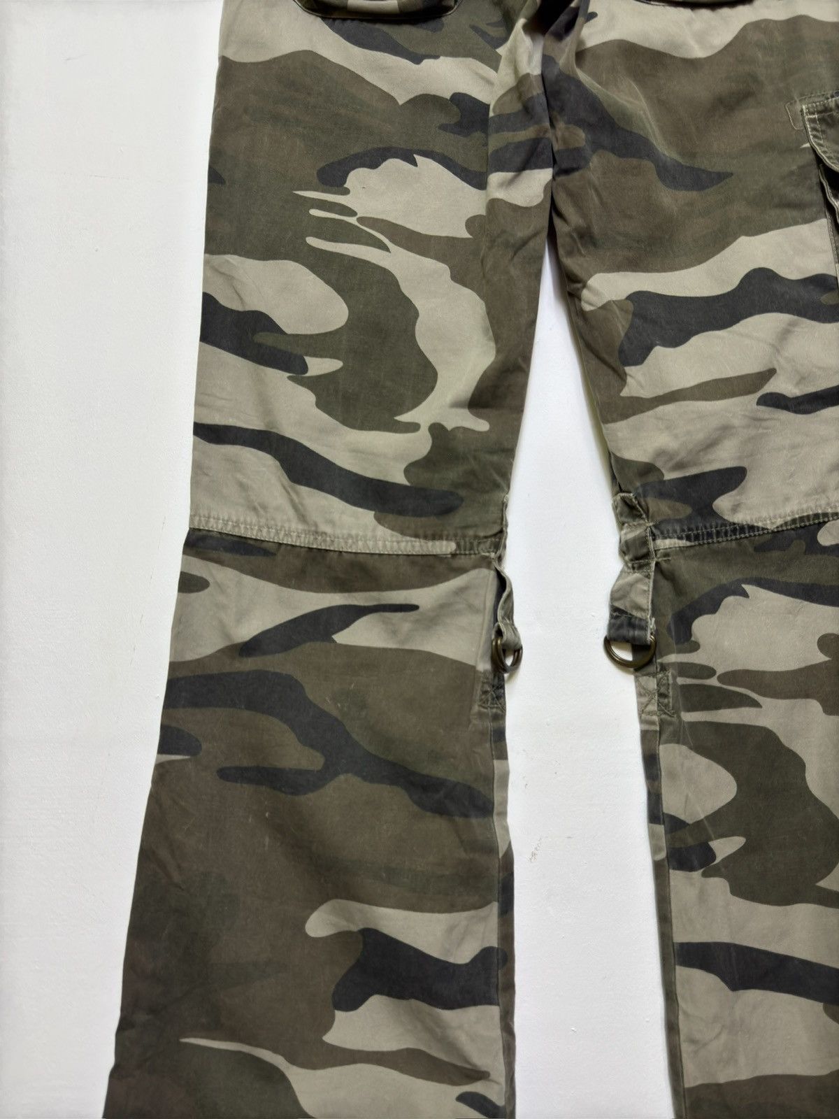 Japanese Brand Flare Camo Tactical Multi-Pocket Low Rise Raspberry Style Size US 27 - 13 Thumbnail