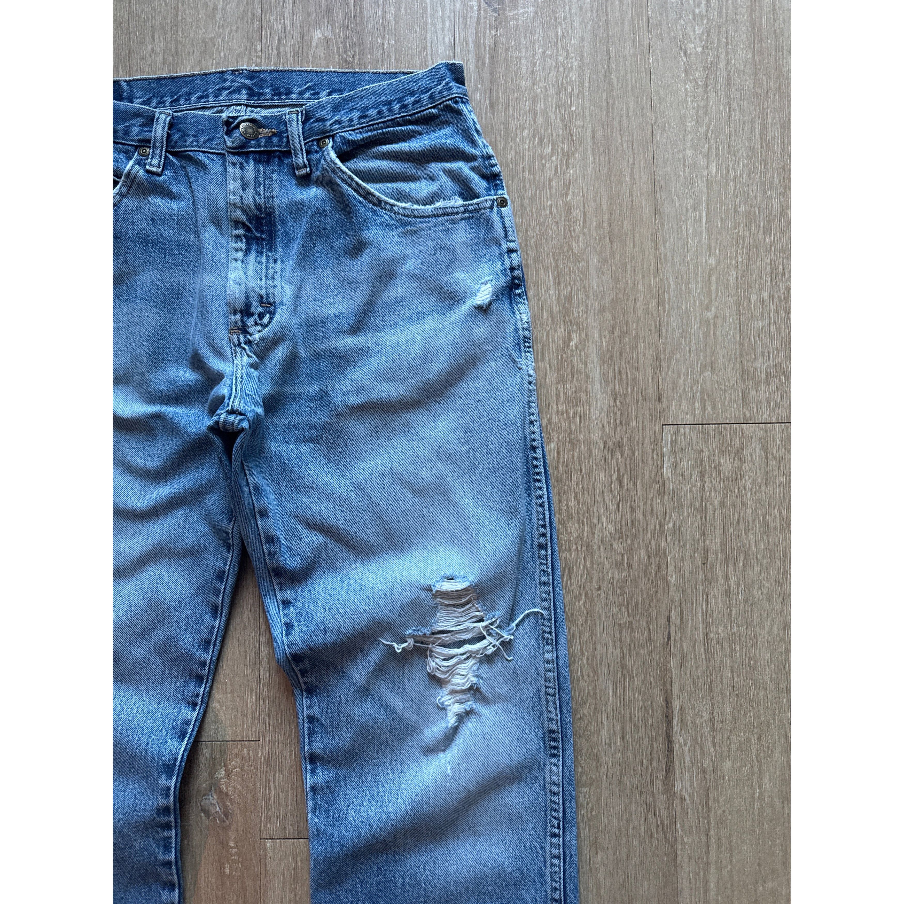 Wrangler Vintage Wrangler Distressed Regular Fit Blue Denim Jeans Size US 33 - 2 Thumbnail