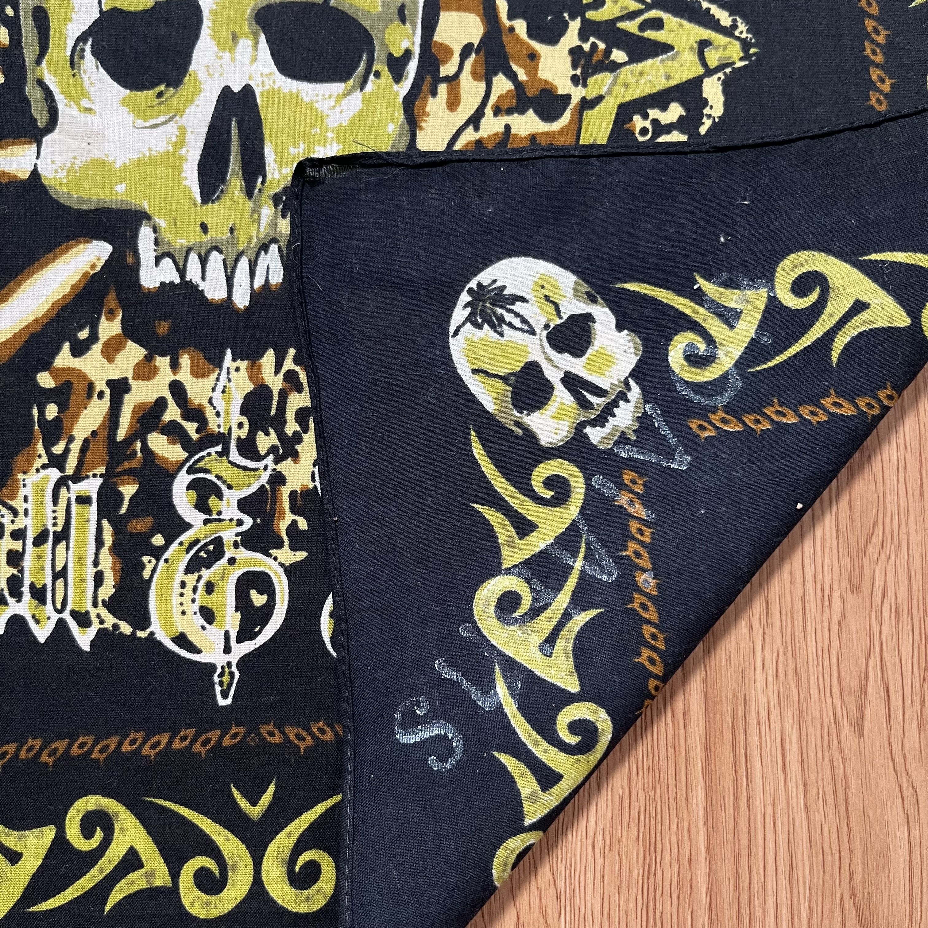 Vintage Cypress Hill Skull and Cross Bones Handkerchief Size ONE SIZE - 4 Thumbnail