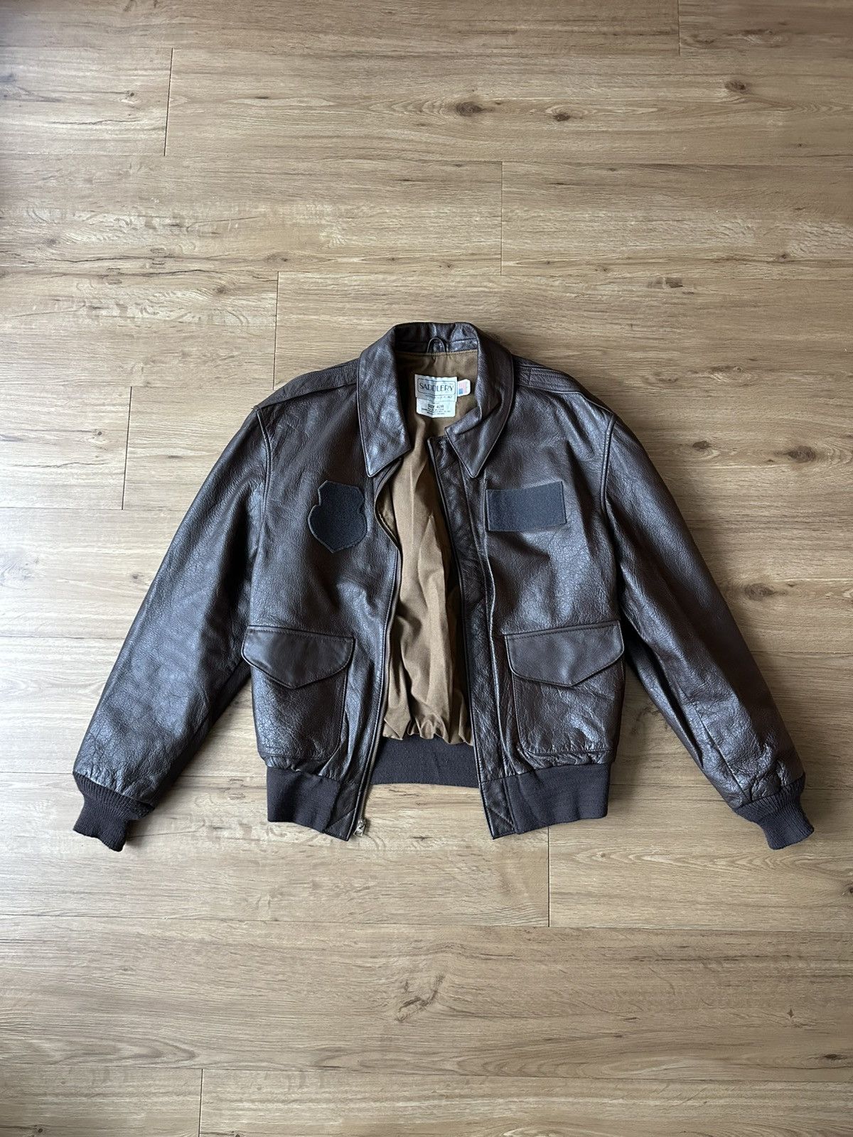 Genuine Leather Vintage A-2 WWII US Army Leather Flight Jacket Size US S / EU 44-46 / 1 - 3 Thumbnail