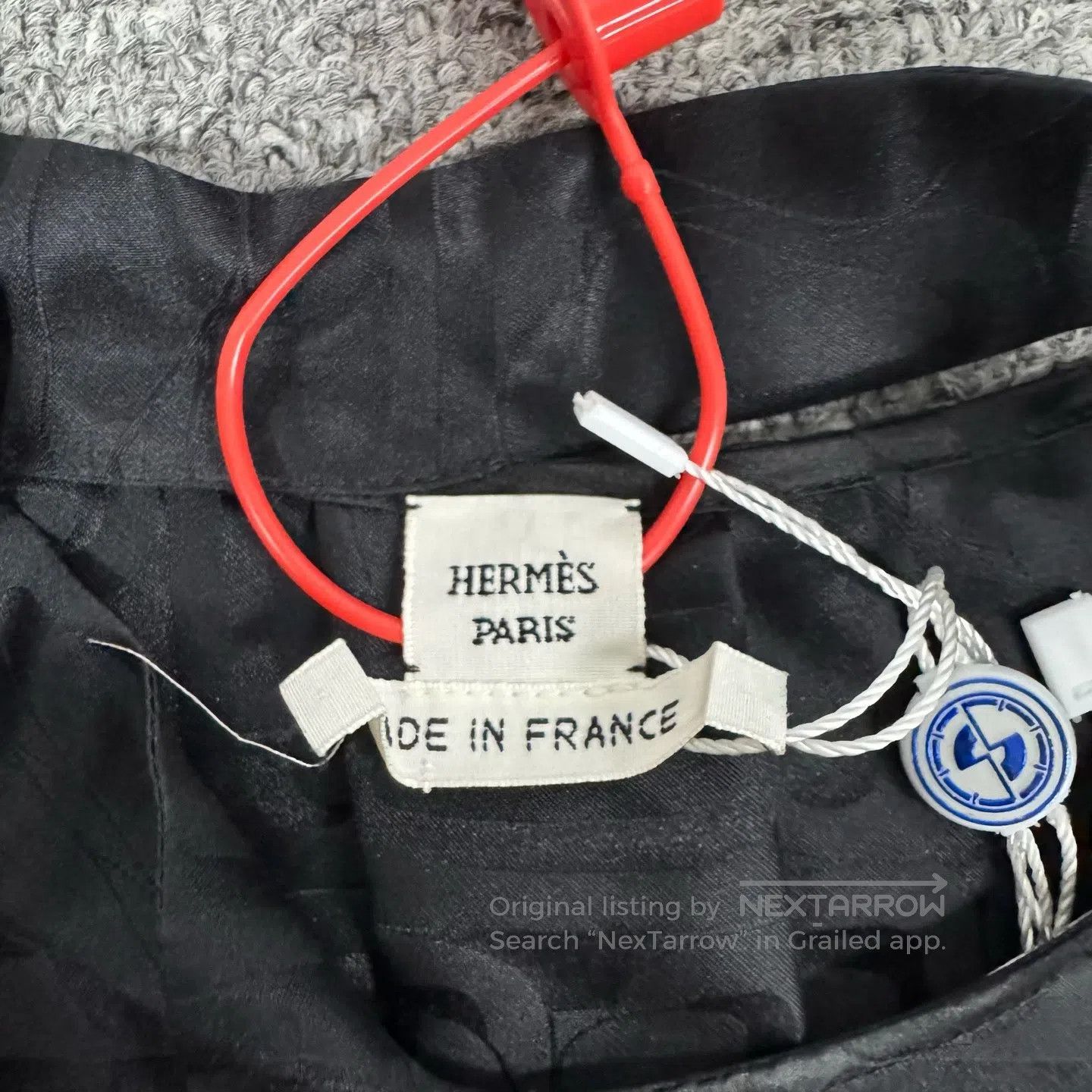 Hermes Hermes size 34 Silk scarf with H-patterned collar; long-sle Size S / US 4 / IT 40 - 5 Thumbnail