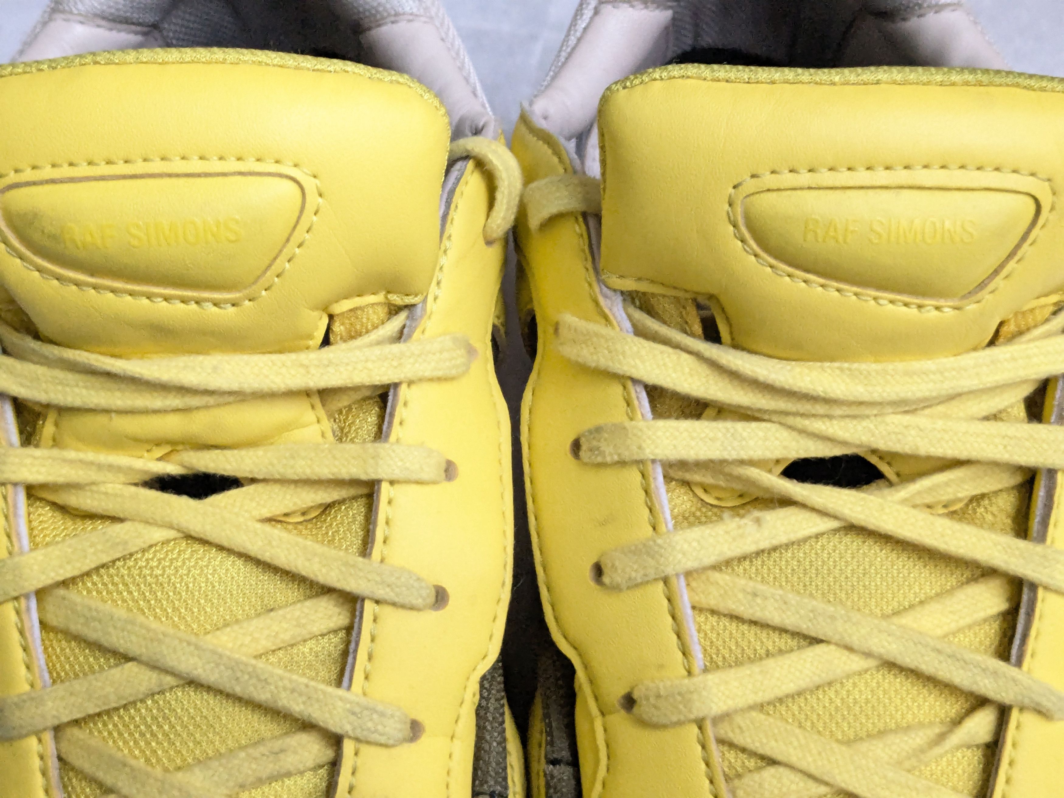 Adidas × Raf Simons Adidas x Raf Simons Replicant Ozweego Yellow Black 10 Size US 10 / EU 43 - 2 Thumbnail
