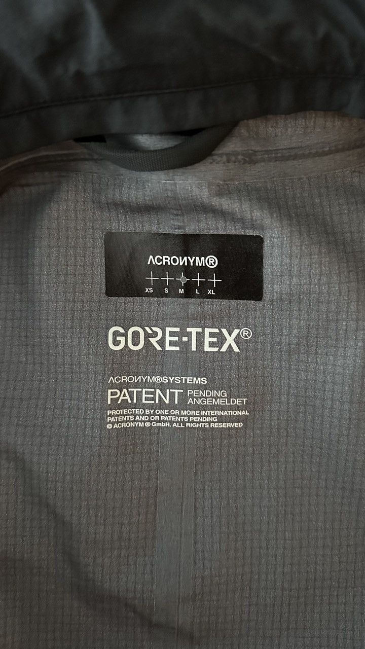 Acronym Acronym J1A-GT Size US M / EU 48-50 / 2 - 5 Thumbnail