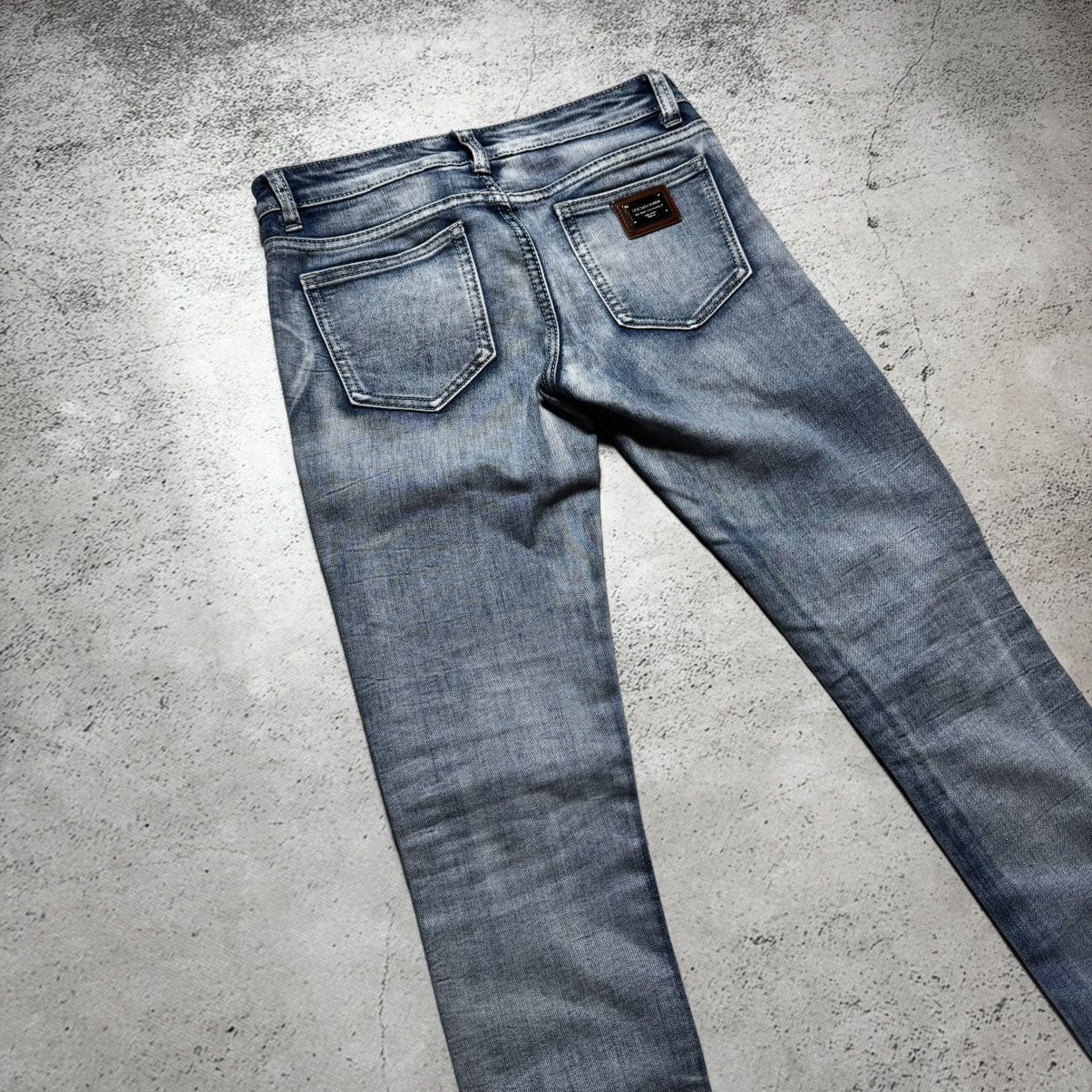Dolce & Gabbana luxury dolce gabbana faded jeans with big logo rare Size 27" / US 4 / IT 40 - 3 Thumbnail