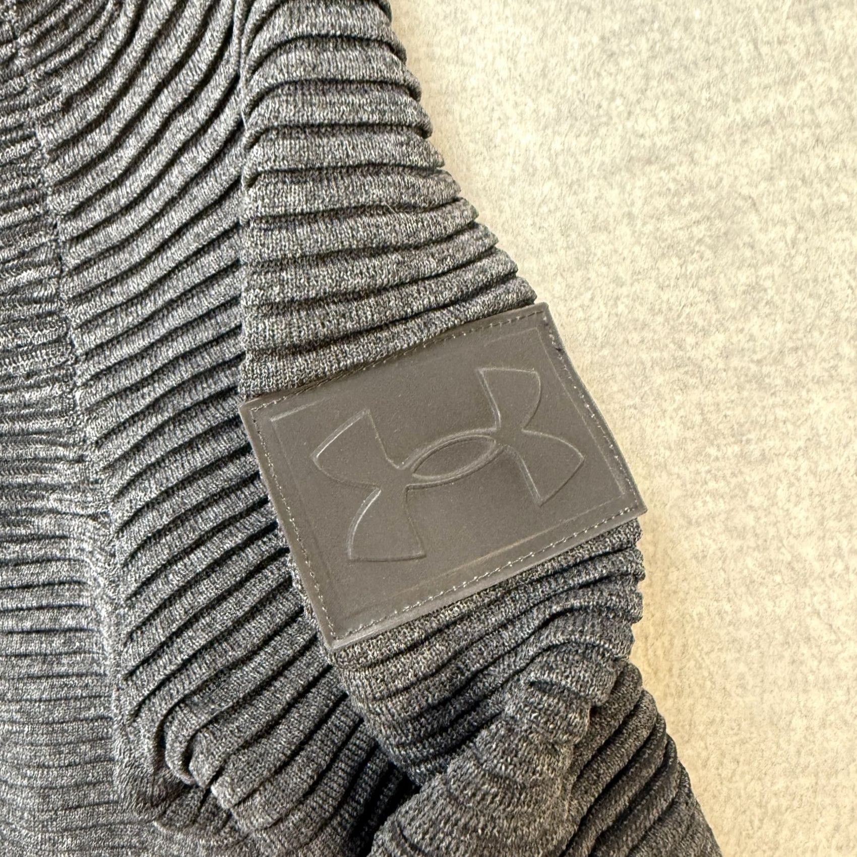 Under Armour Under Armour Shirt Men Small Gray Intelliknit Phantom Base Layer Run Gym Size US S / EU 44-46 / 1 - 3 Thumbnail