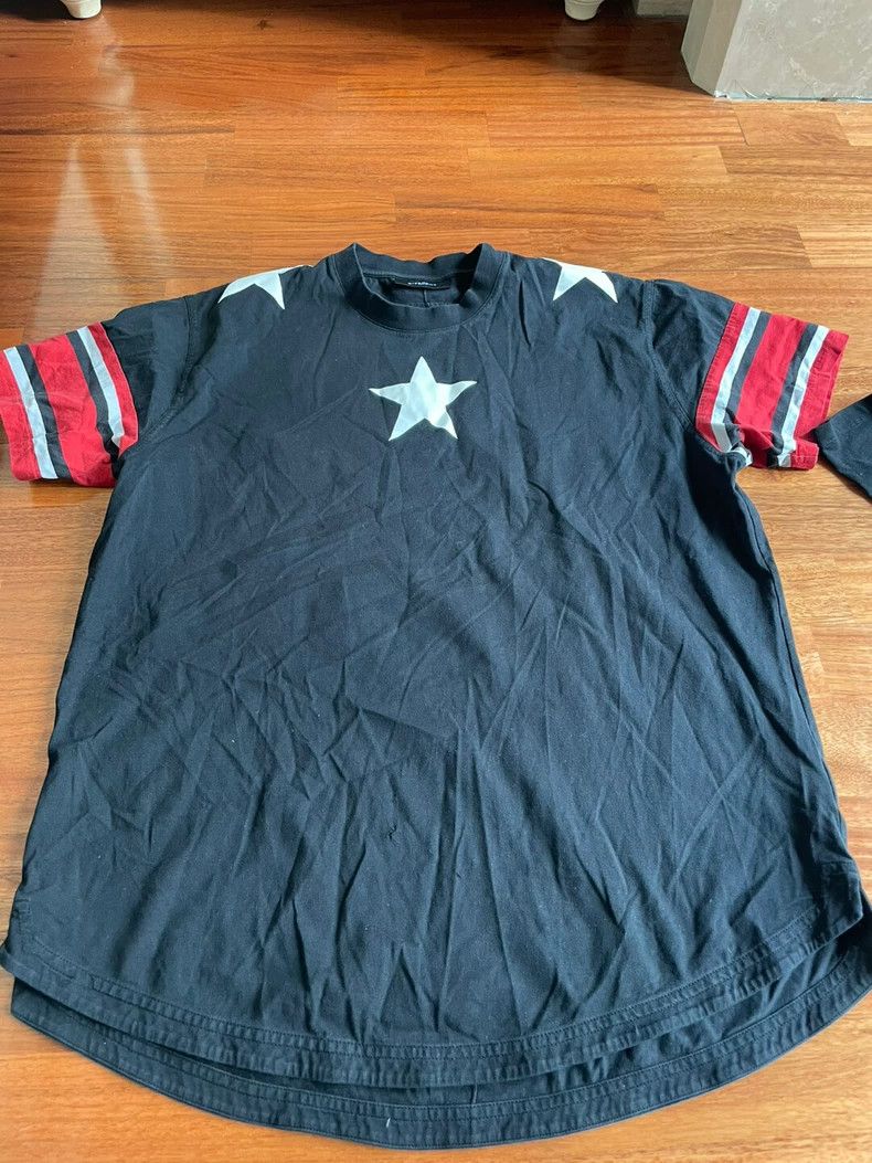 Givenchy Givenchy Arc Hem Tee, XS Size Size US XS / EU 42 / 0 - 1 Thumbnail