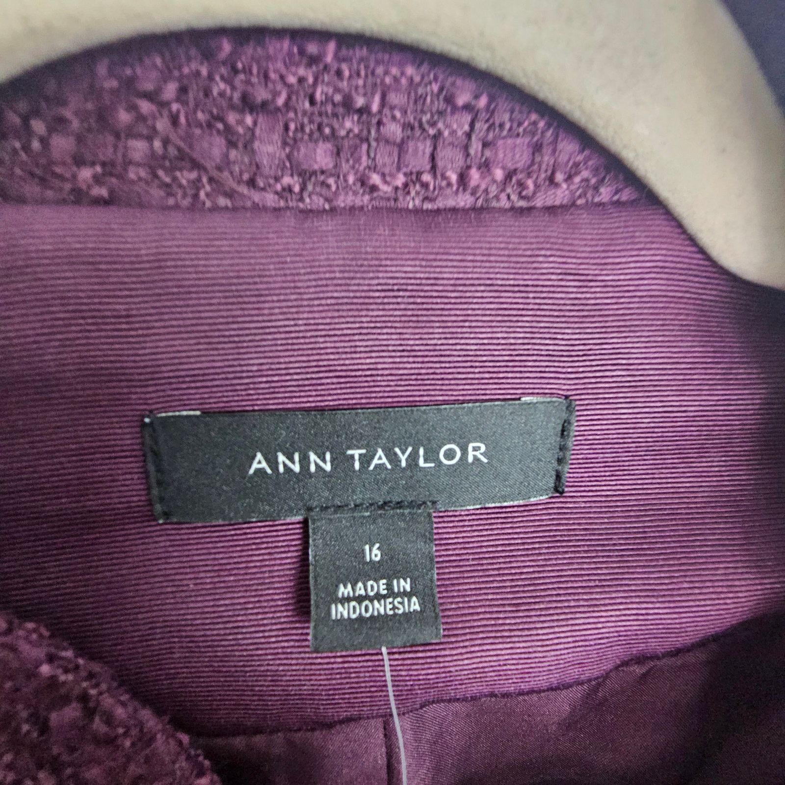 Ann Taylor NEW Ann Taylor Blazer Purple Button Front Jacket Women 16 Size XXL / US 16-18 / IT 52-54 - 6 Thumbnail