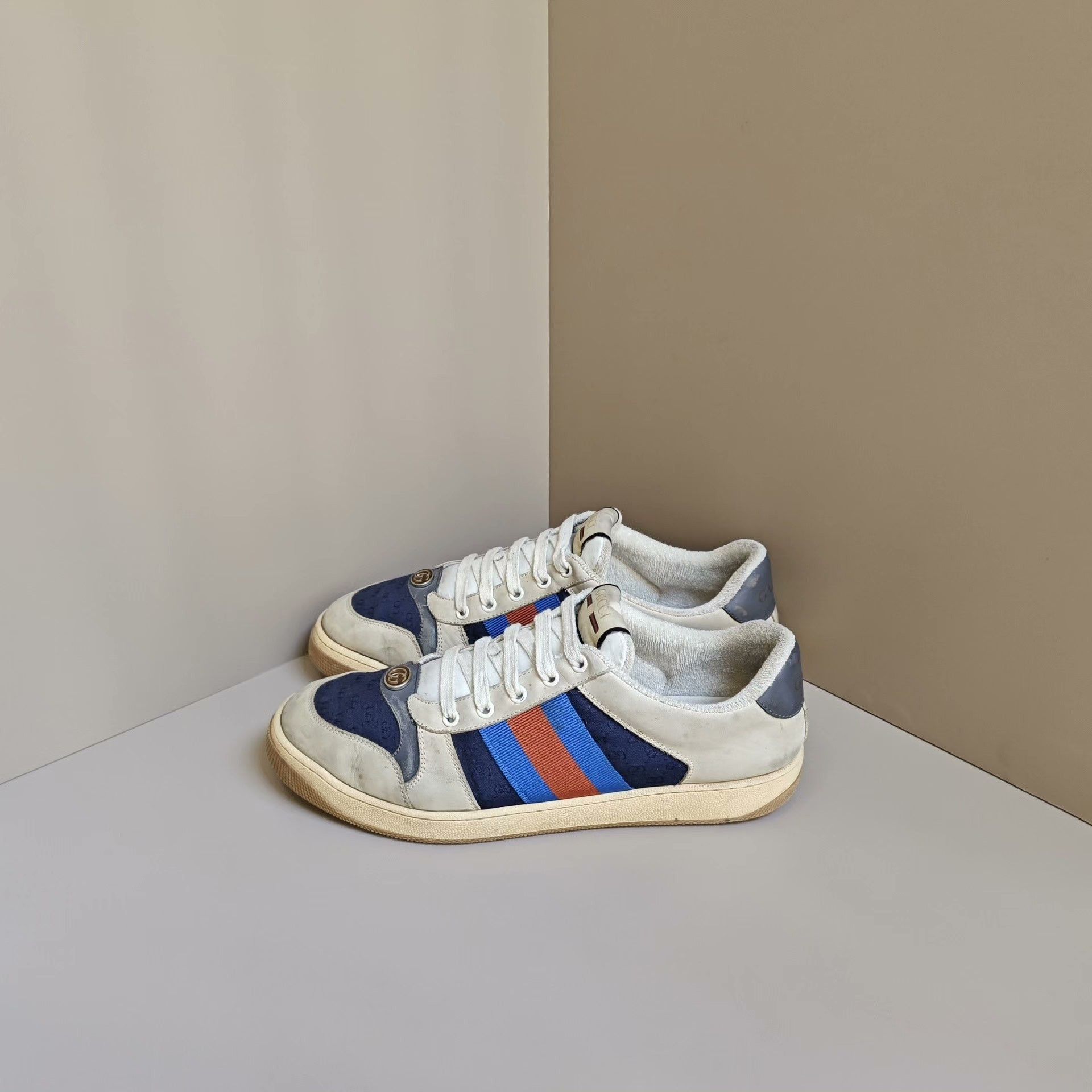 Gucci Gucci Blue Lowtop Sneakers 9 Men Size US 9 / EU 42 - 1 Thumbnail