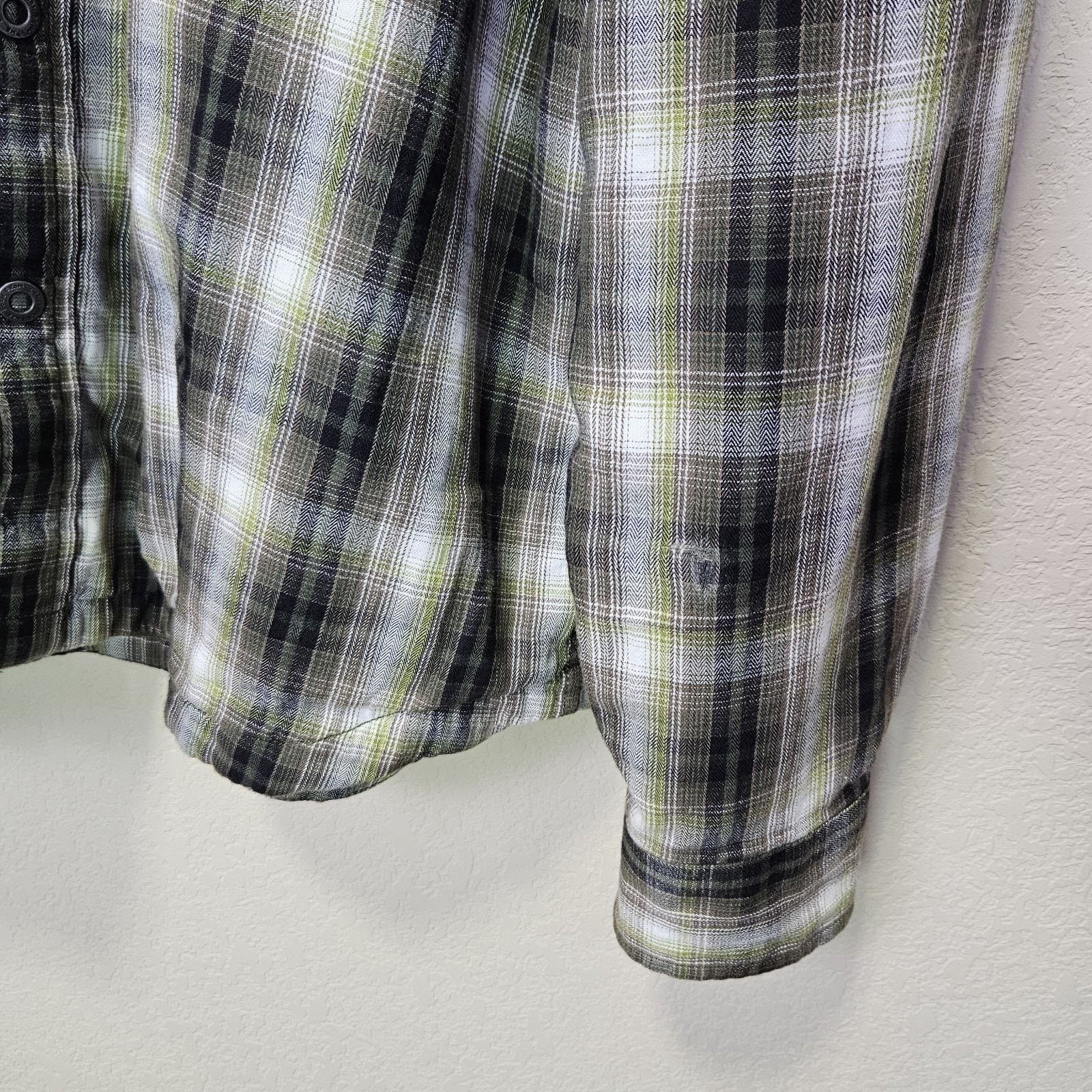 Prana PRANA Asylum Plaid Snap Flannel Shacket Thermal Lined Size US M / EU 48-50 / 2 - 10 Thumbnail